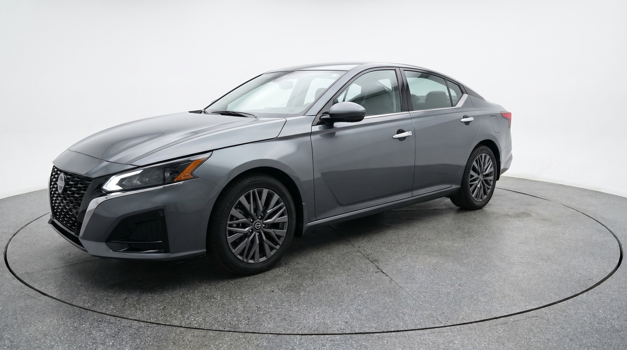Thumbnail: 2025 Nissan Altima - 3