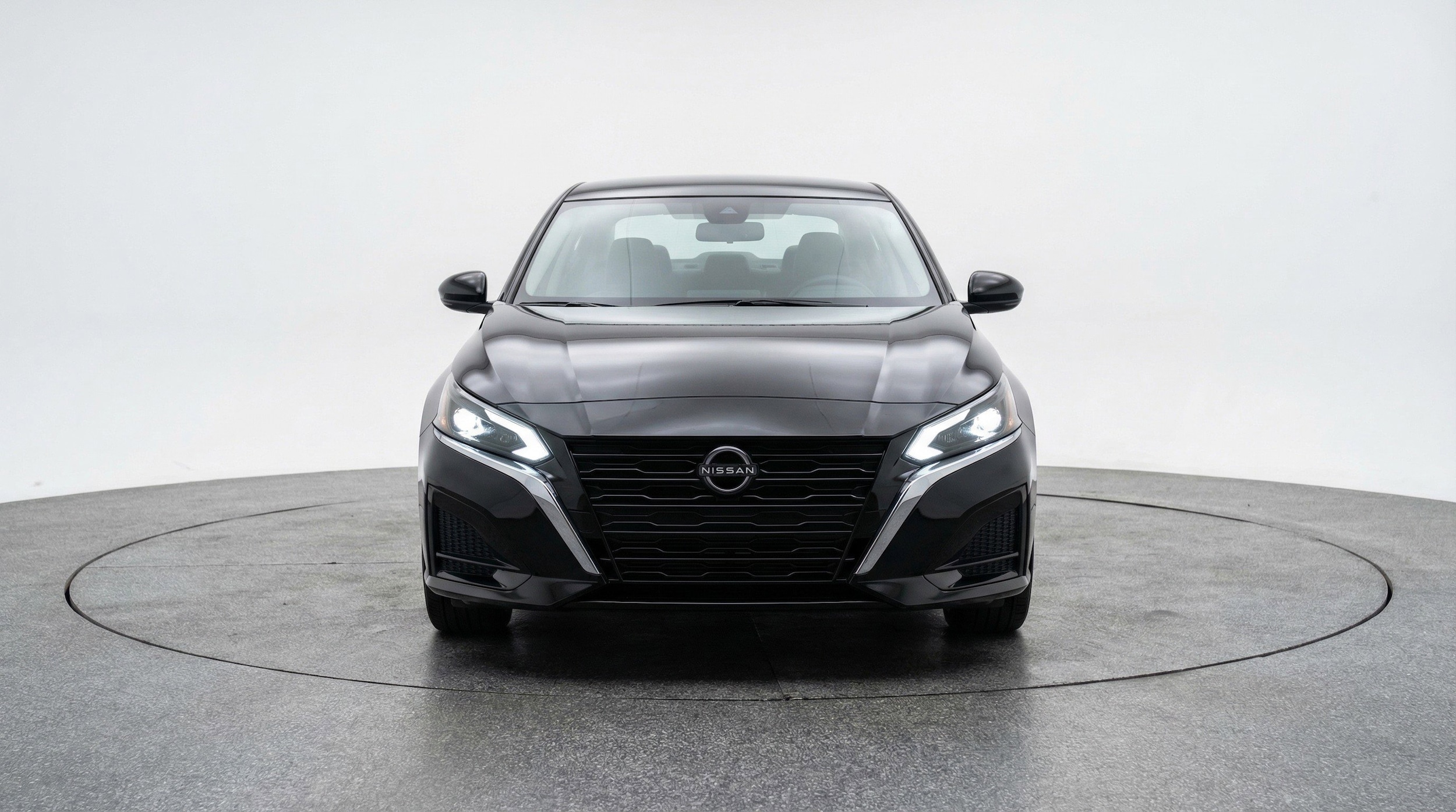 Thumbnail: 2025 Nissan Altima - 2