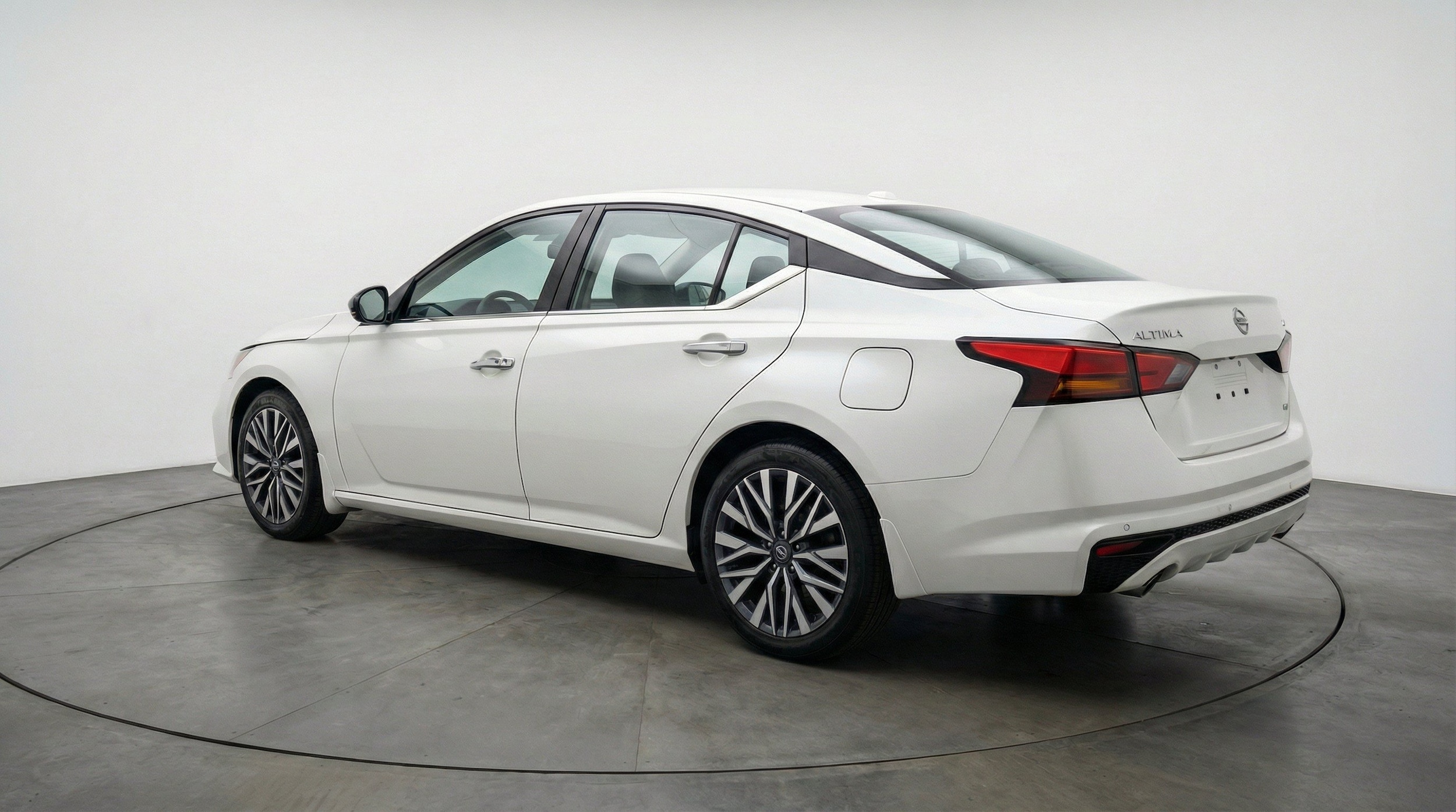 Thumbnail: 2025 Nissan Altima - 6