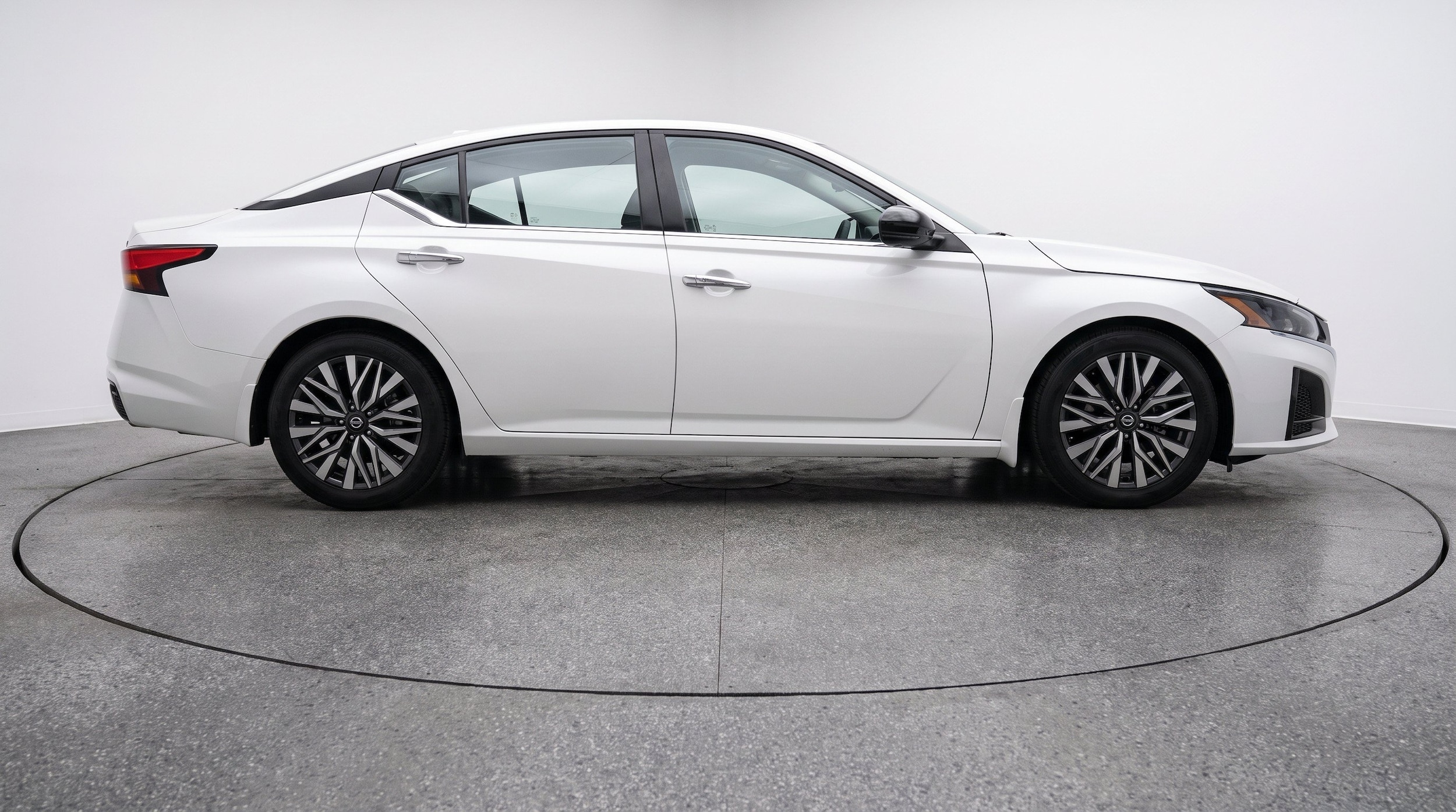 Thumbnail: 2025 Nissan Altima - 11