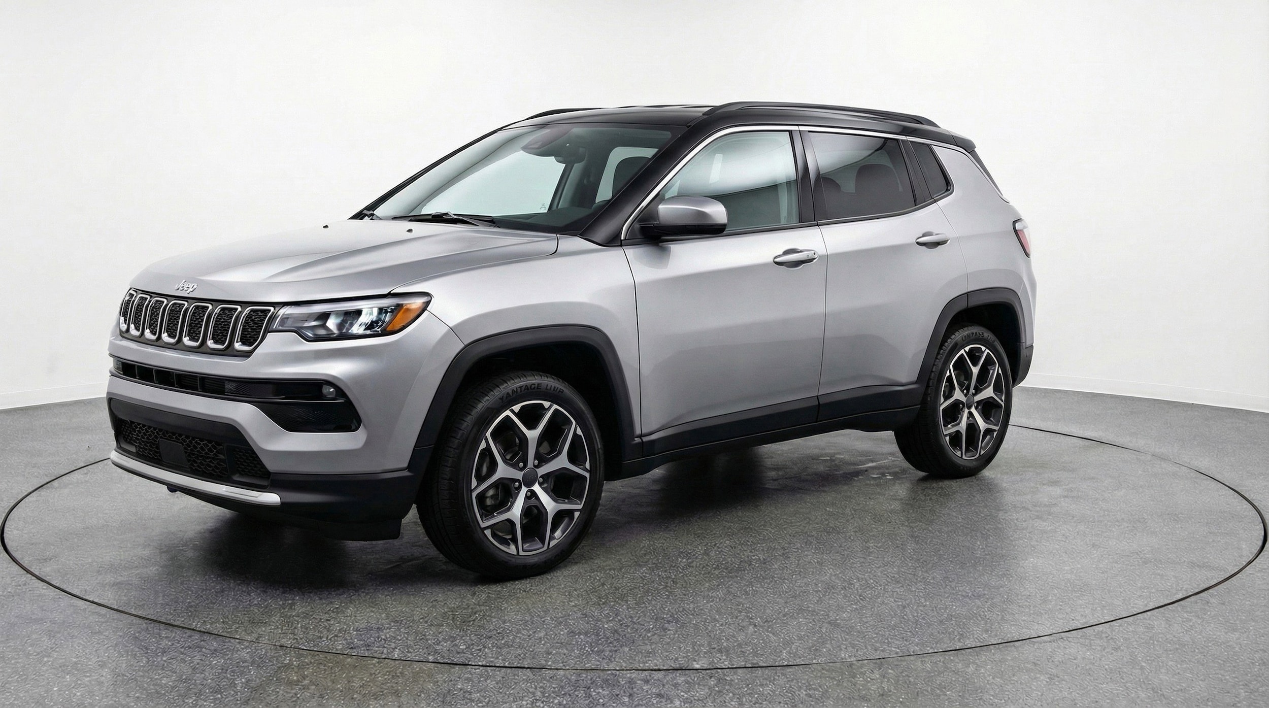 Thumbnail: 2025 Jeep Compass - 3
