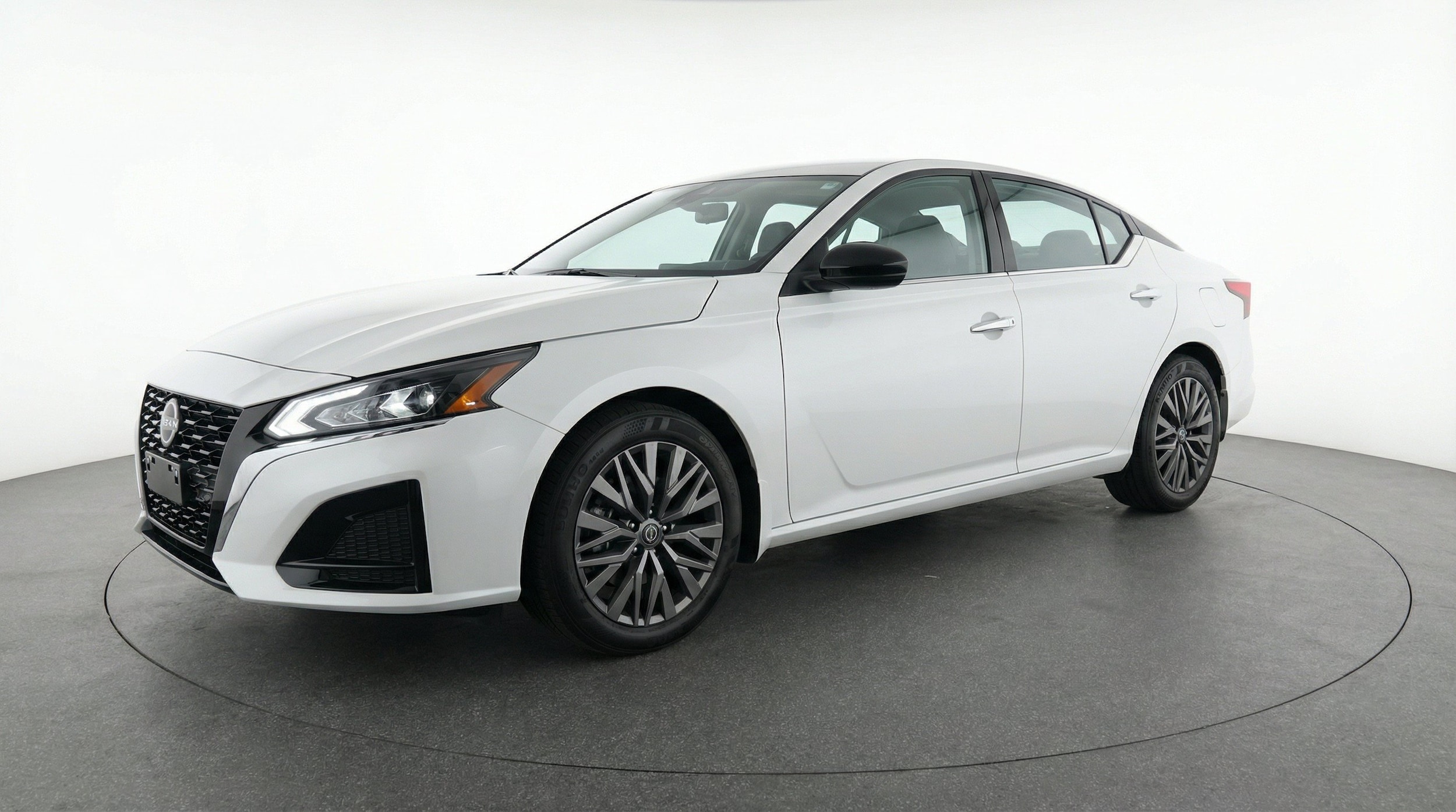 Thumbnail: 2025 Nissan Altima - 3