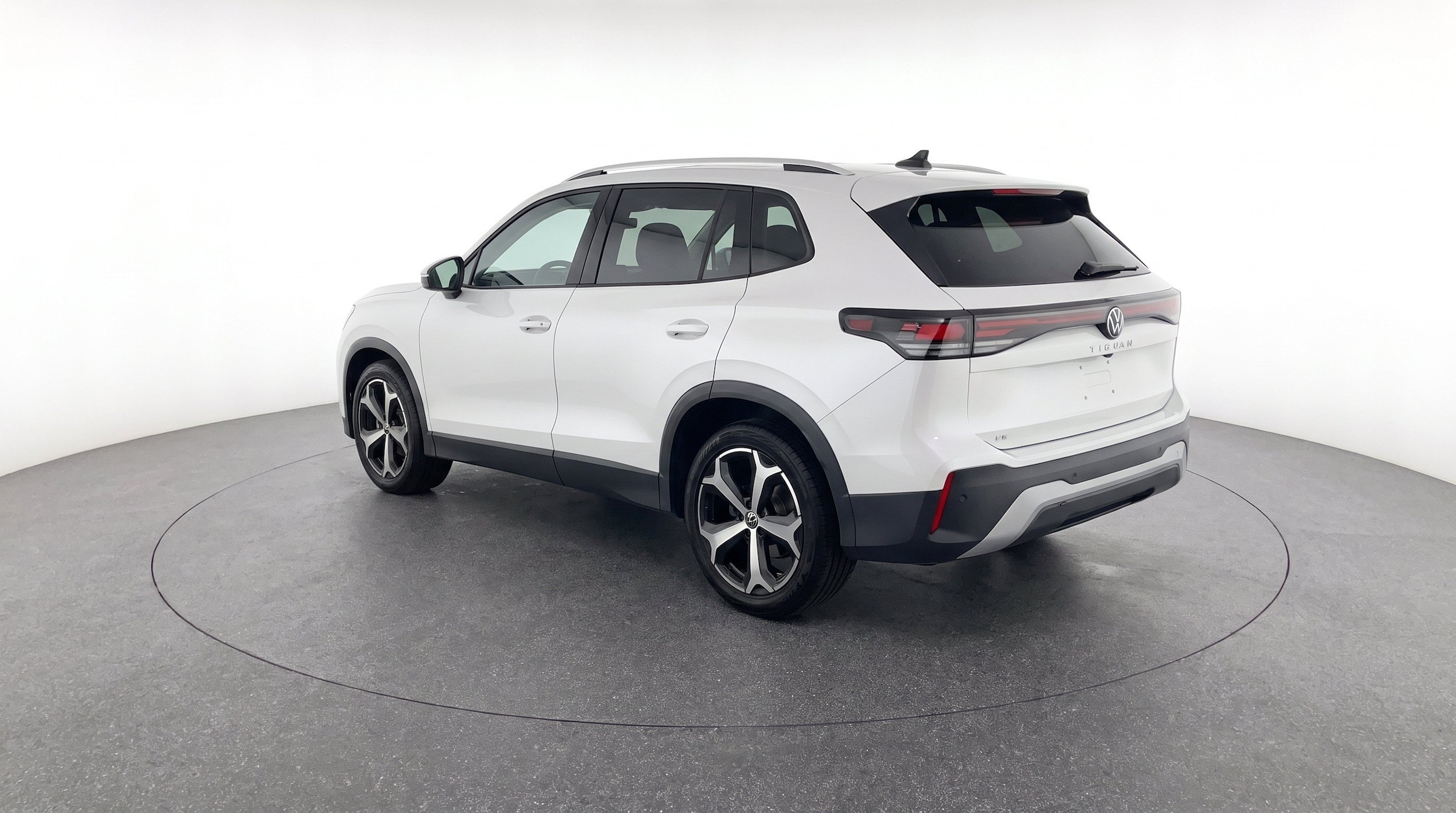Thumbnail: 2026 Volkswagen Tiguan - 6