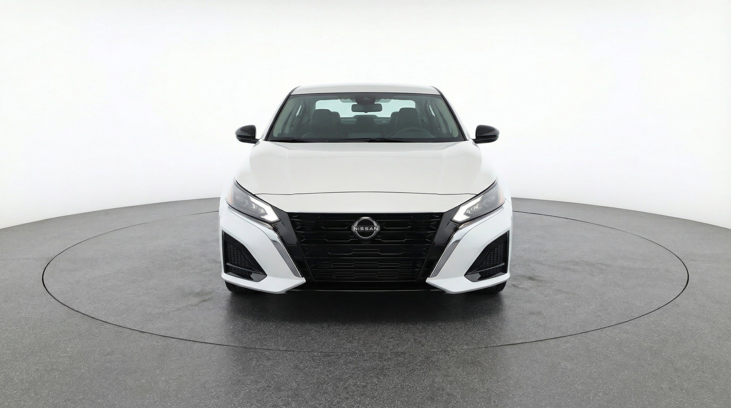 Thumbnail: 2025 Nissan Altima - 2