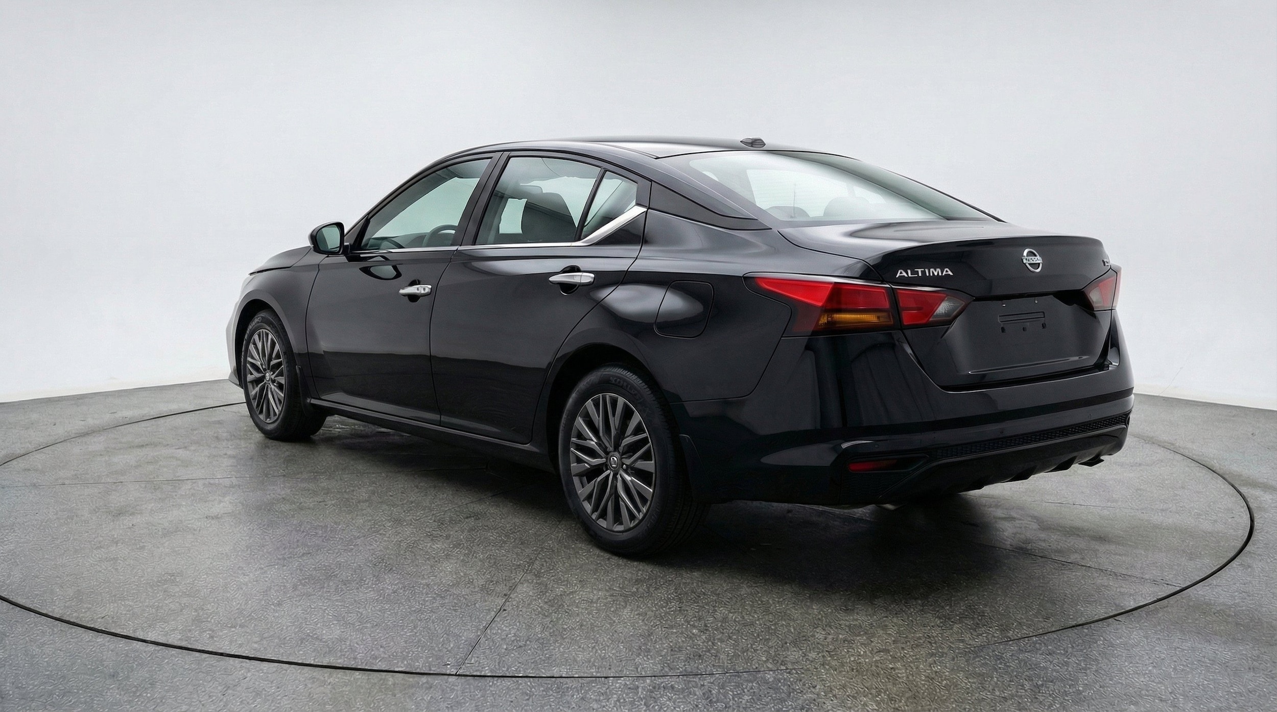 Thumbnail: 2025 Nissan Altima - 6