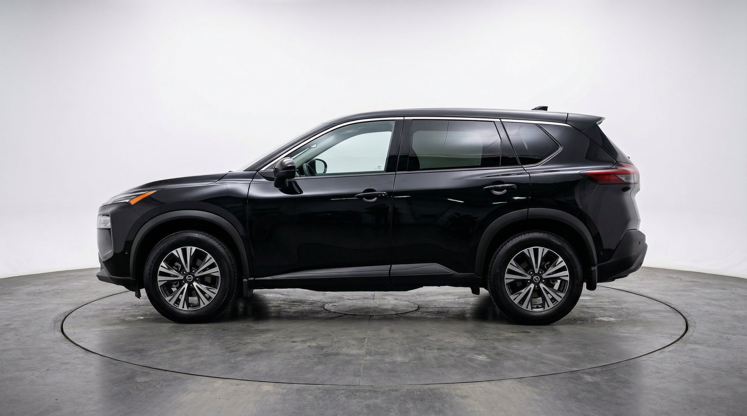 Thumbnail: 2023 Nissan Rogue - 5