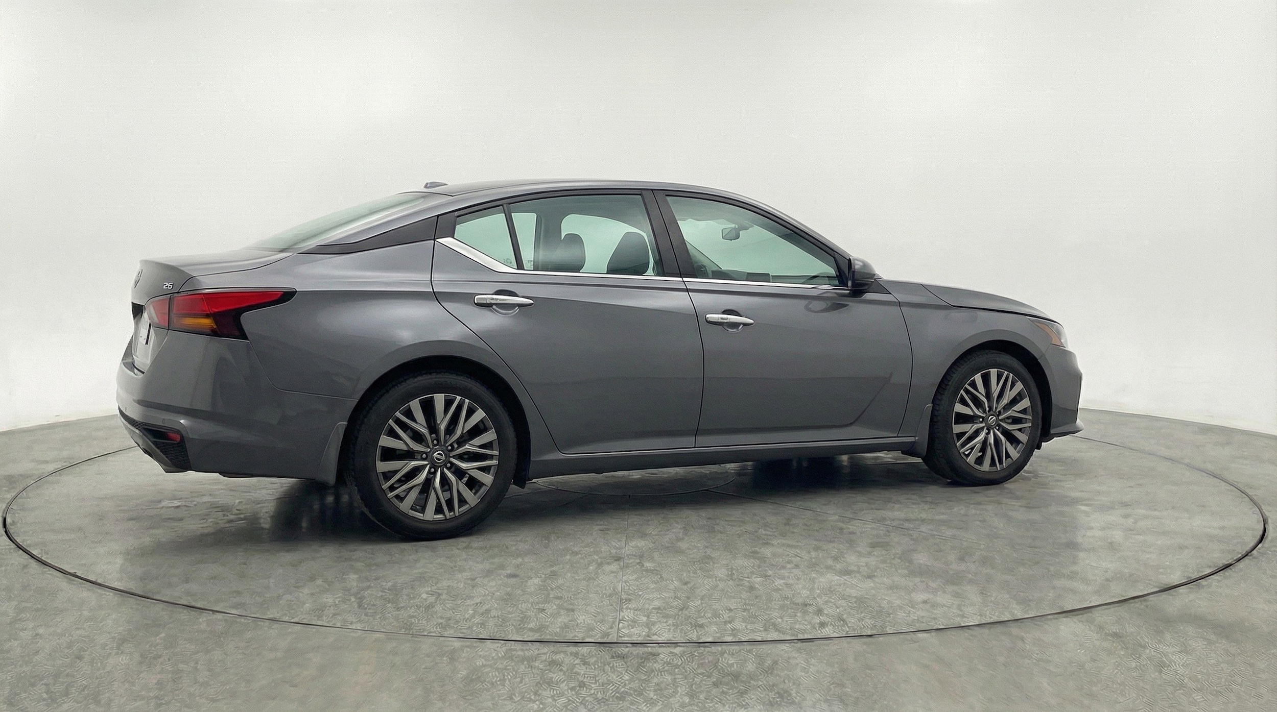 Thumbnail: 2025 Nissan Altima - 9