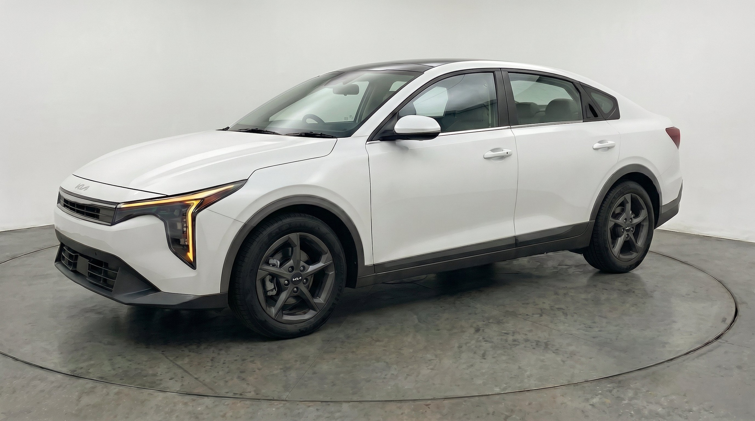 Thumbnail: 2026 Kia K4 - 3