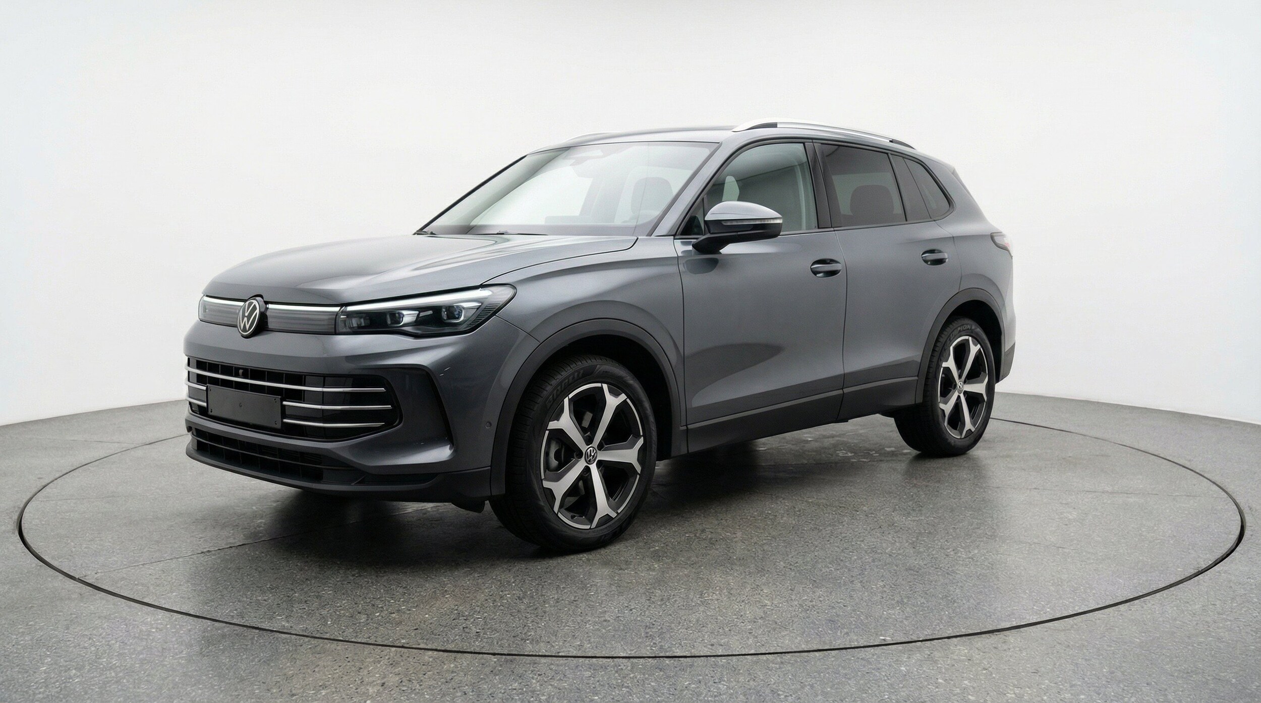 Thumbnail: 2026 Volkswagen Tiguan - 3