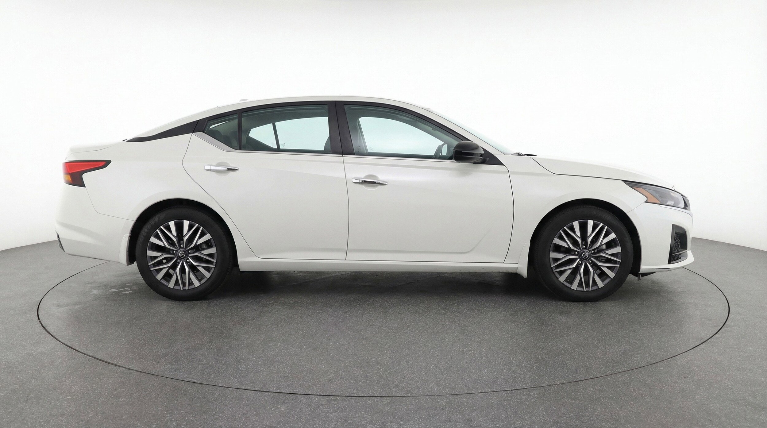 Thumbnail: 2025 Nissan Altima - 11