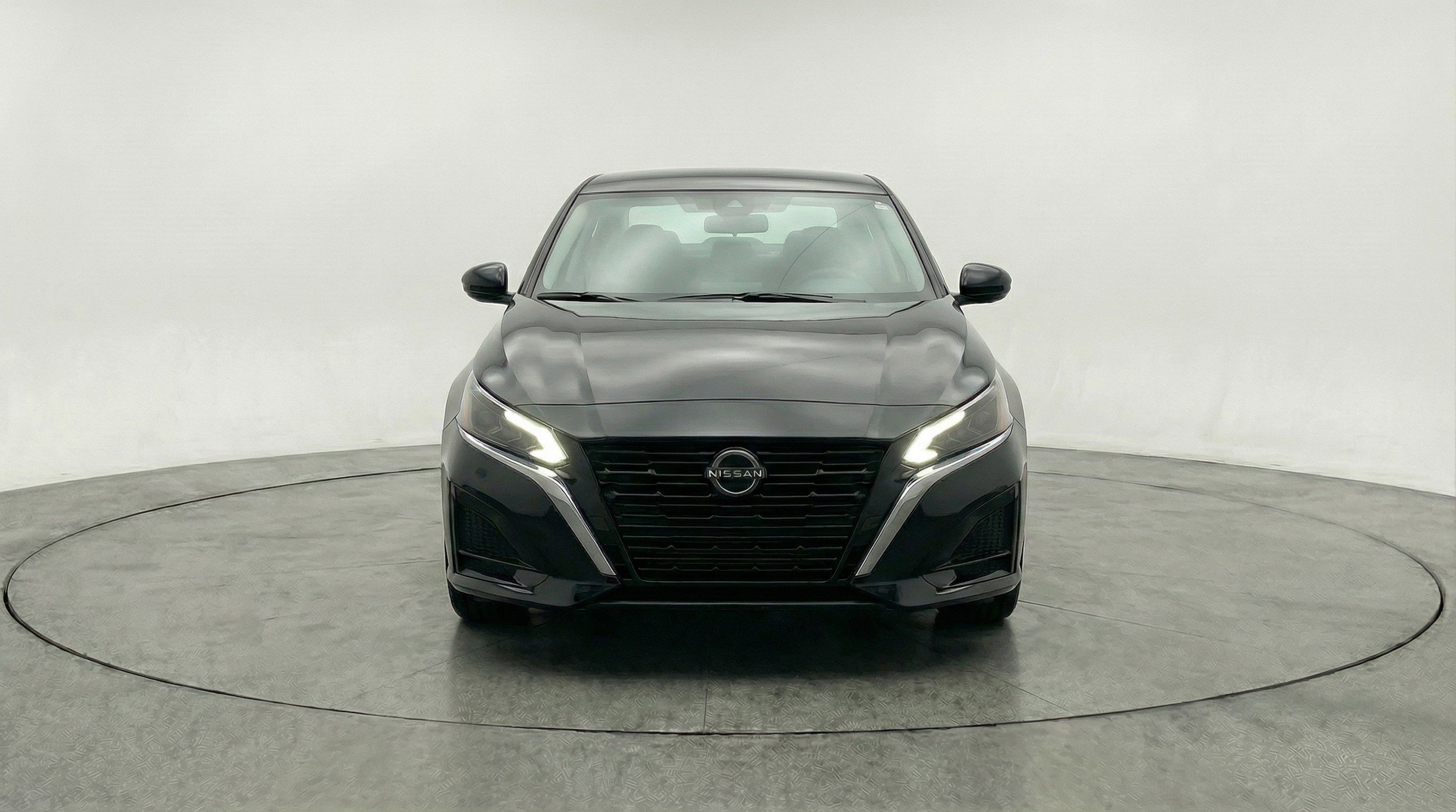 Thumbnail: 2025 Nissan Altima - 2