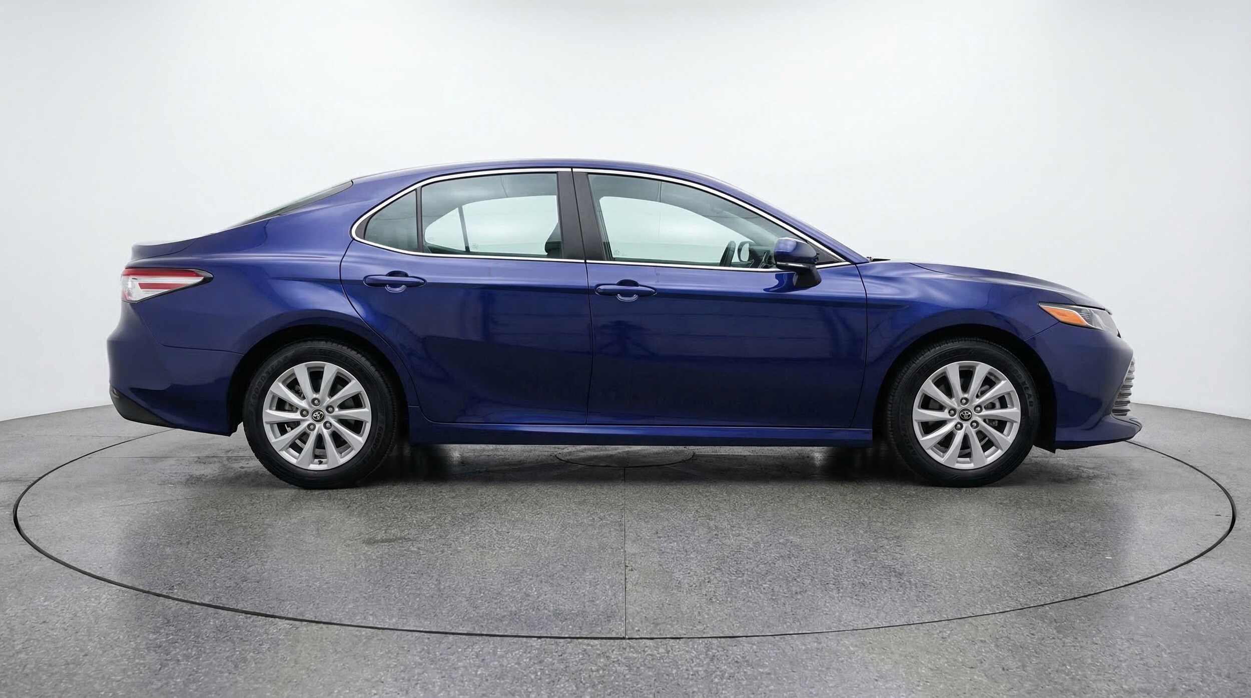 Thumbnail: 2025 Toyota Camry - 11