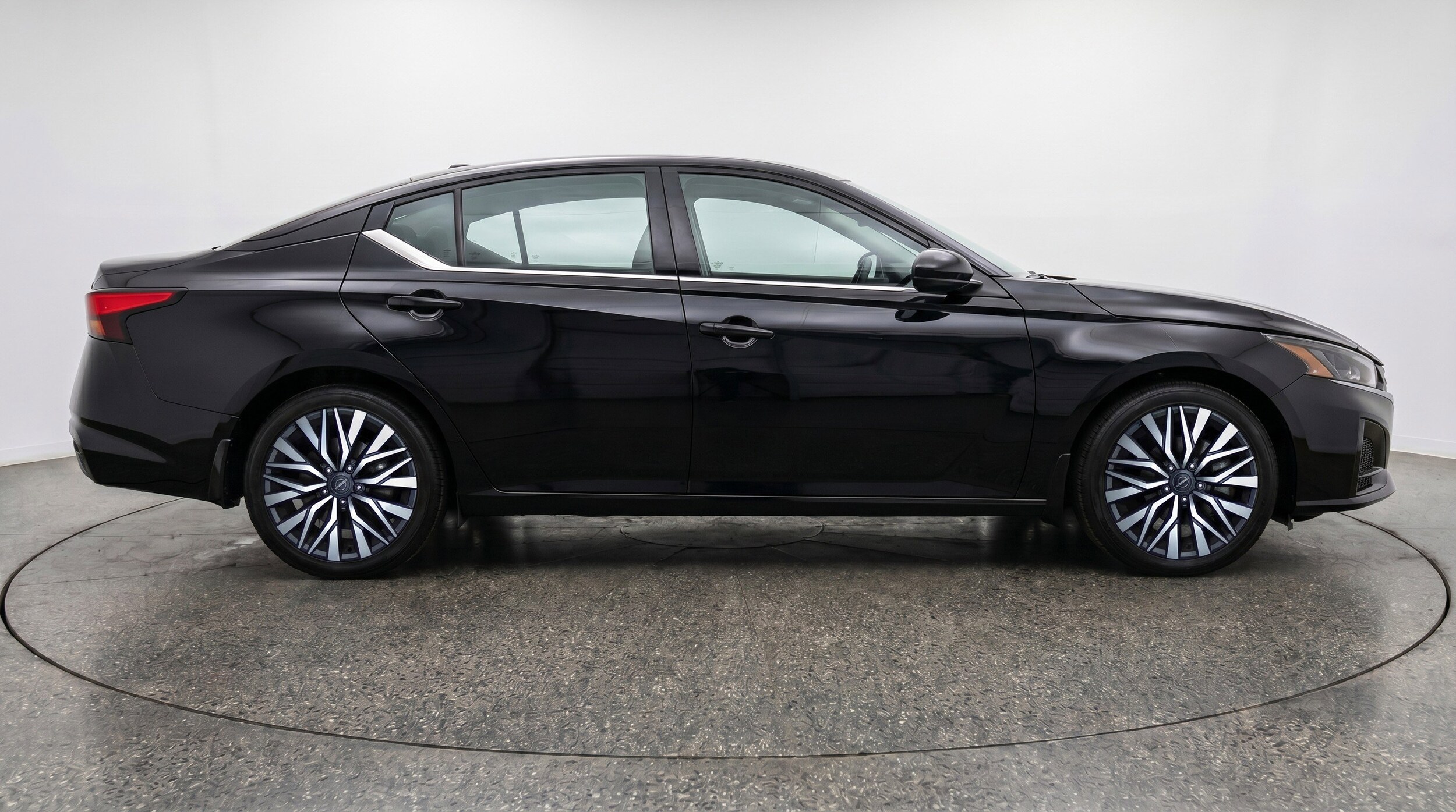 Thumbnail: 2025 Nissan Altima - 11
