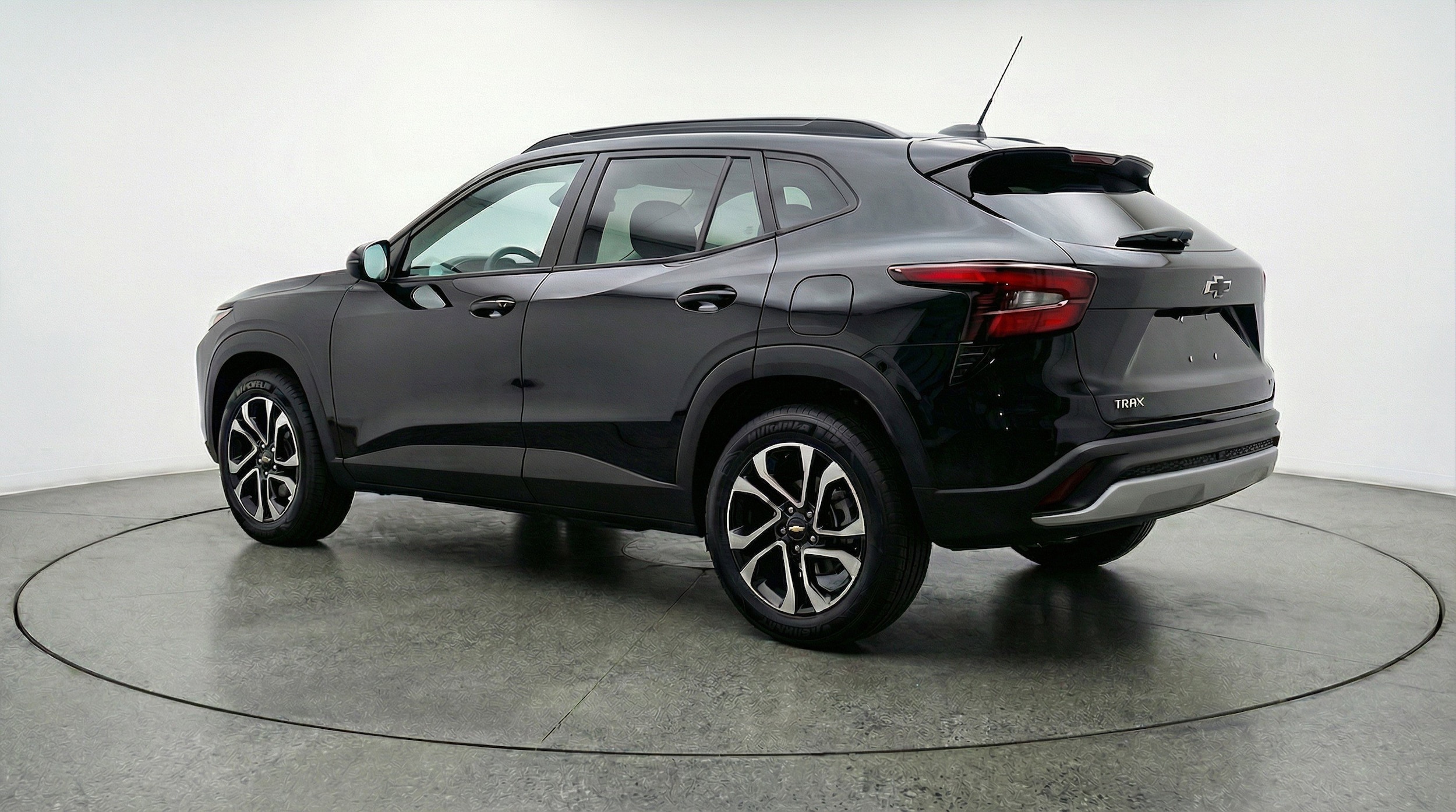 Thumbnail: 2025 Chevrolet Trax - 6