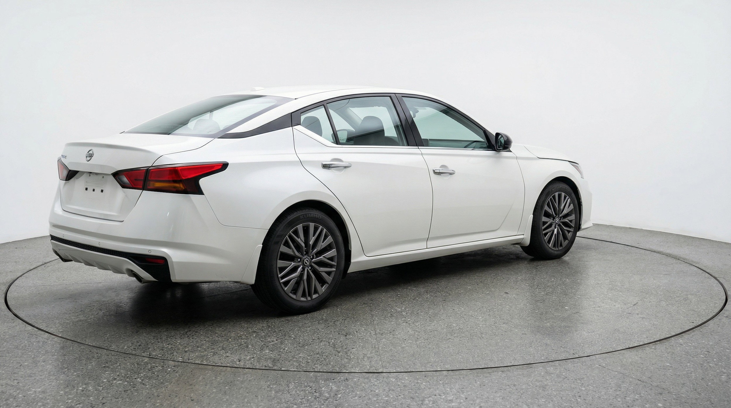 Thumbnail: 2025 Nissan Altima - 9