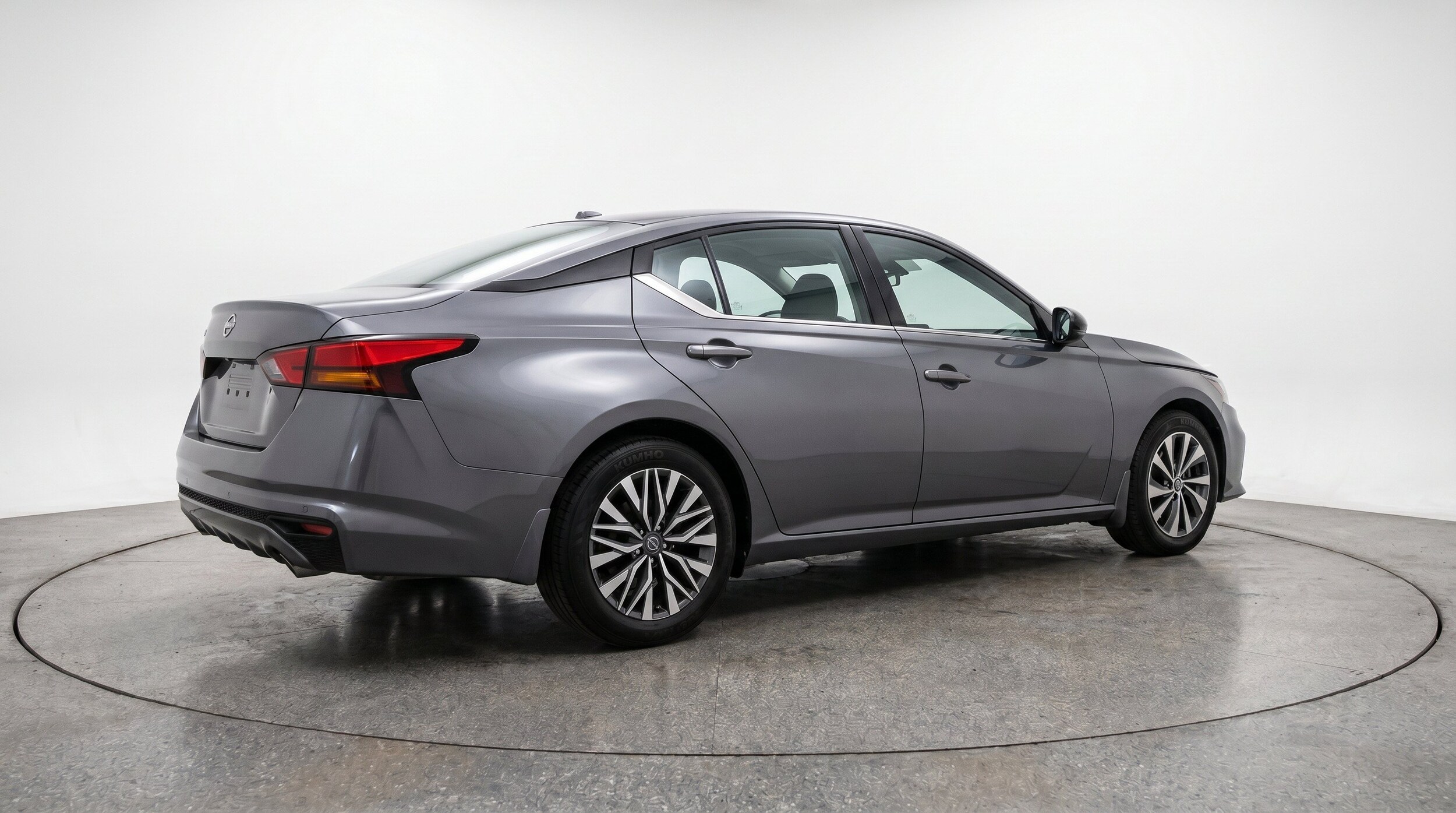 Thumbnail: 2025 Nissan Altima - 9