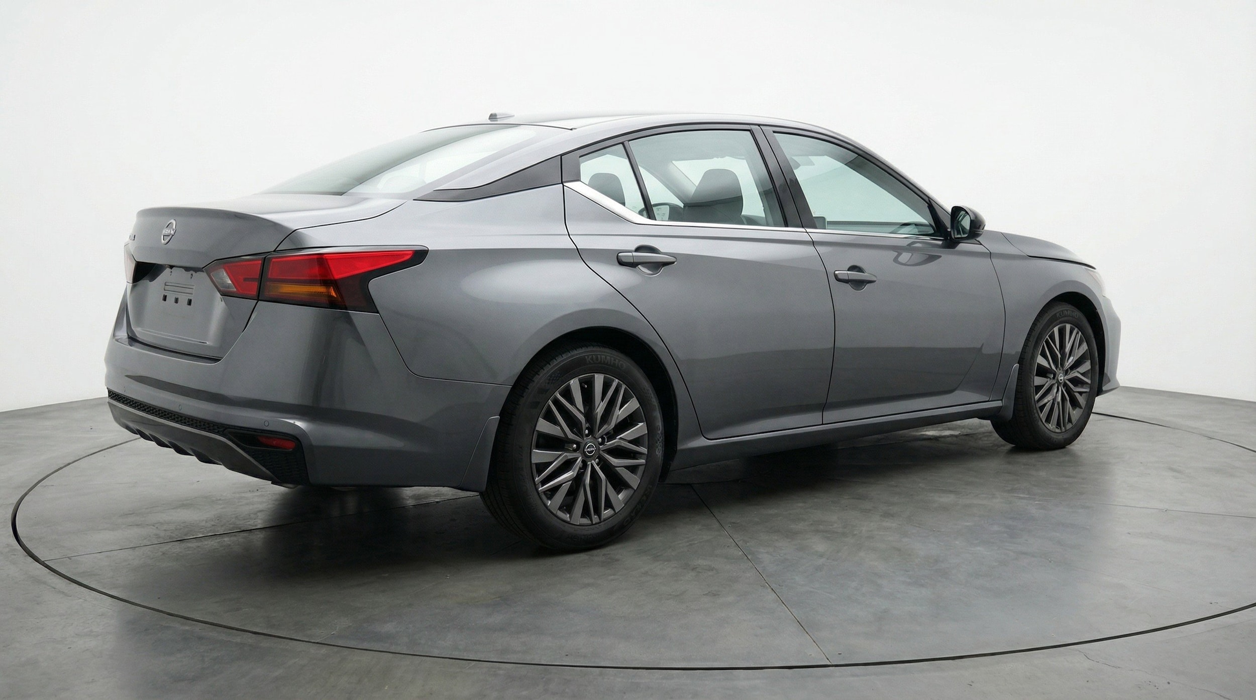 Thumbnail: 2025 Nissan Altima - 9