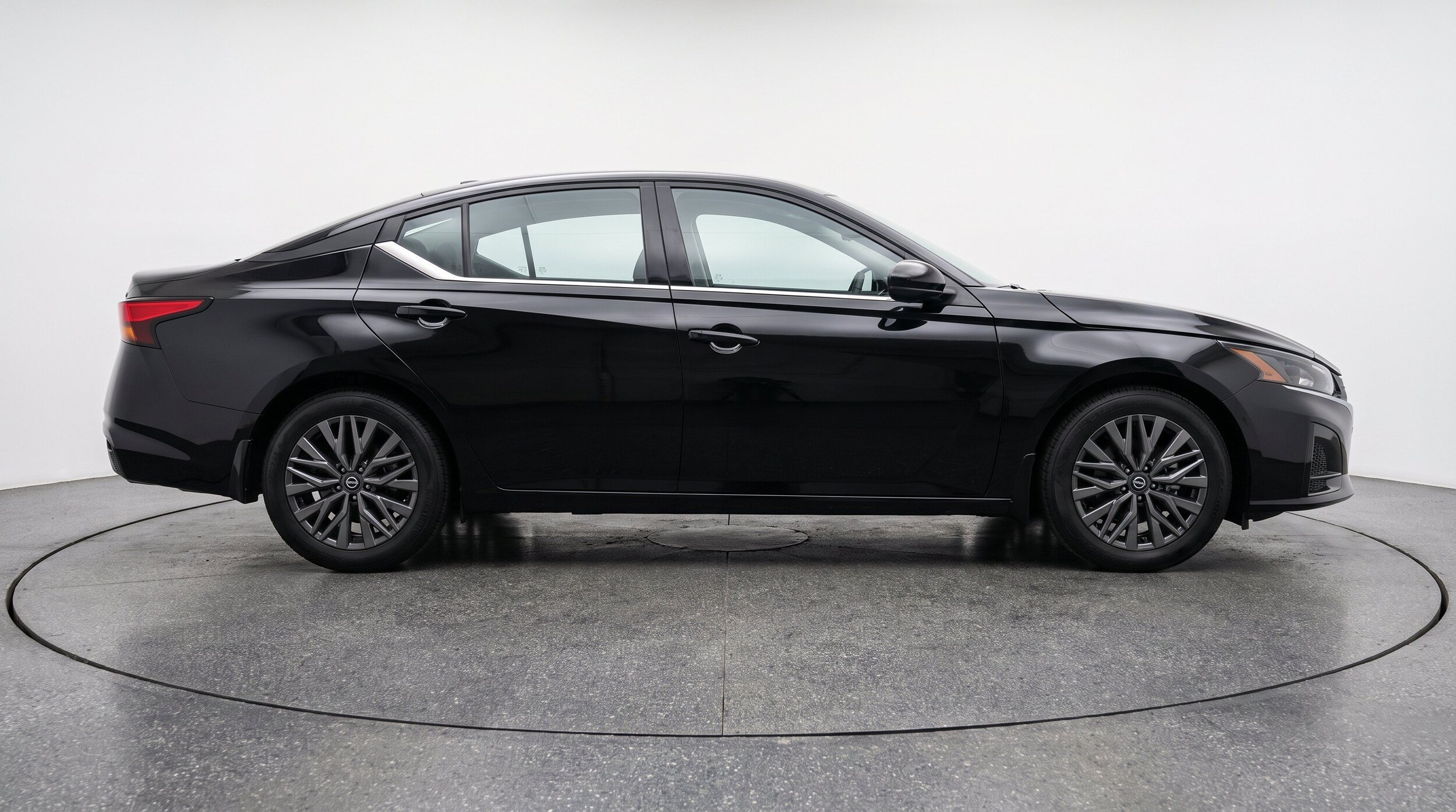 Thumbnail: 2025 Nissan Altima - 11