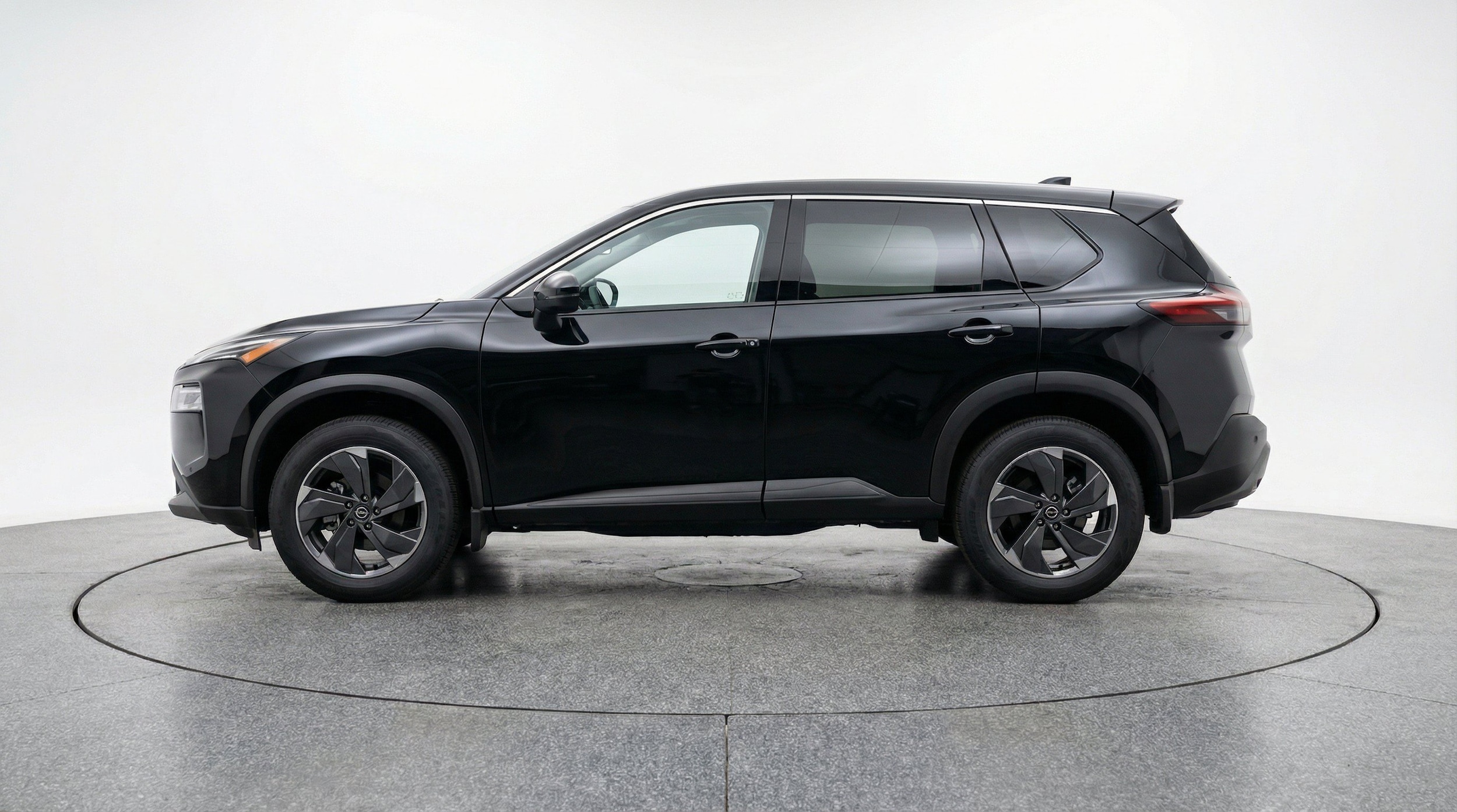 Thumbnail: 2025 Nissan Rogue - 5