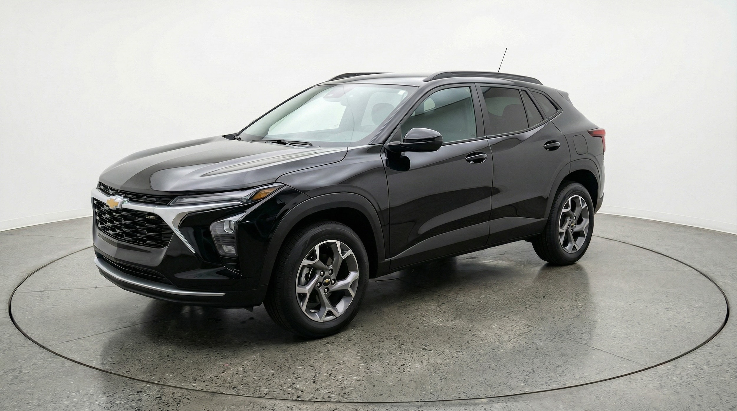 Thumbnail: 2025 Chevrolet Trax - 3