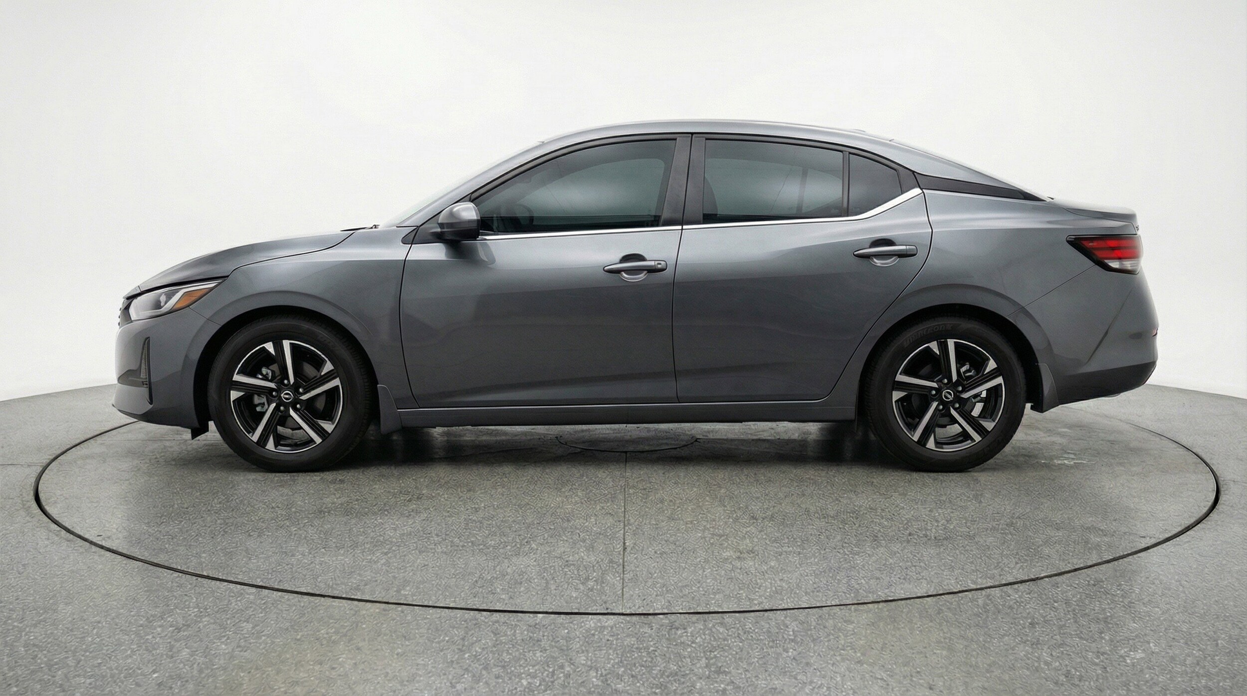 Thumbnail: 2025 Nissan Sentra - 5