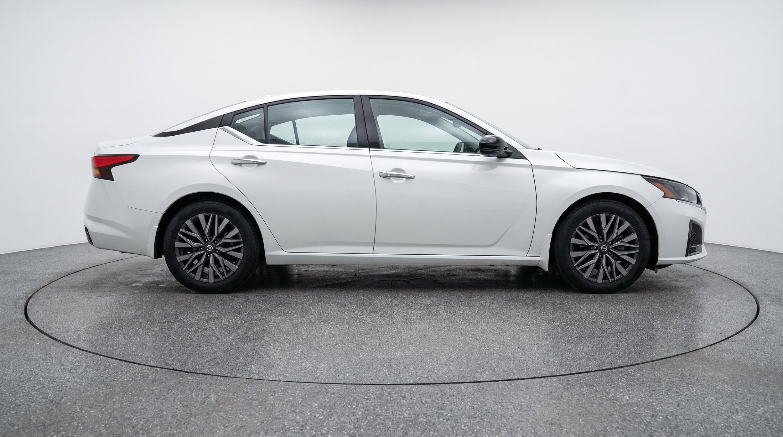 Thumbnail: 2025 Nissan Altima - 11
