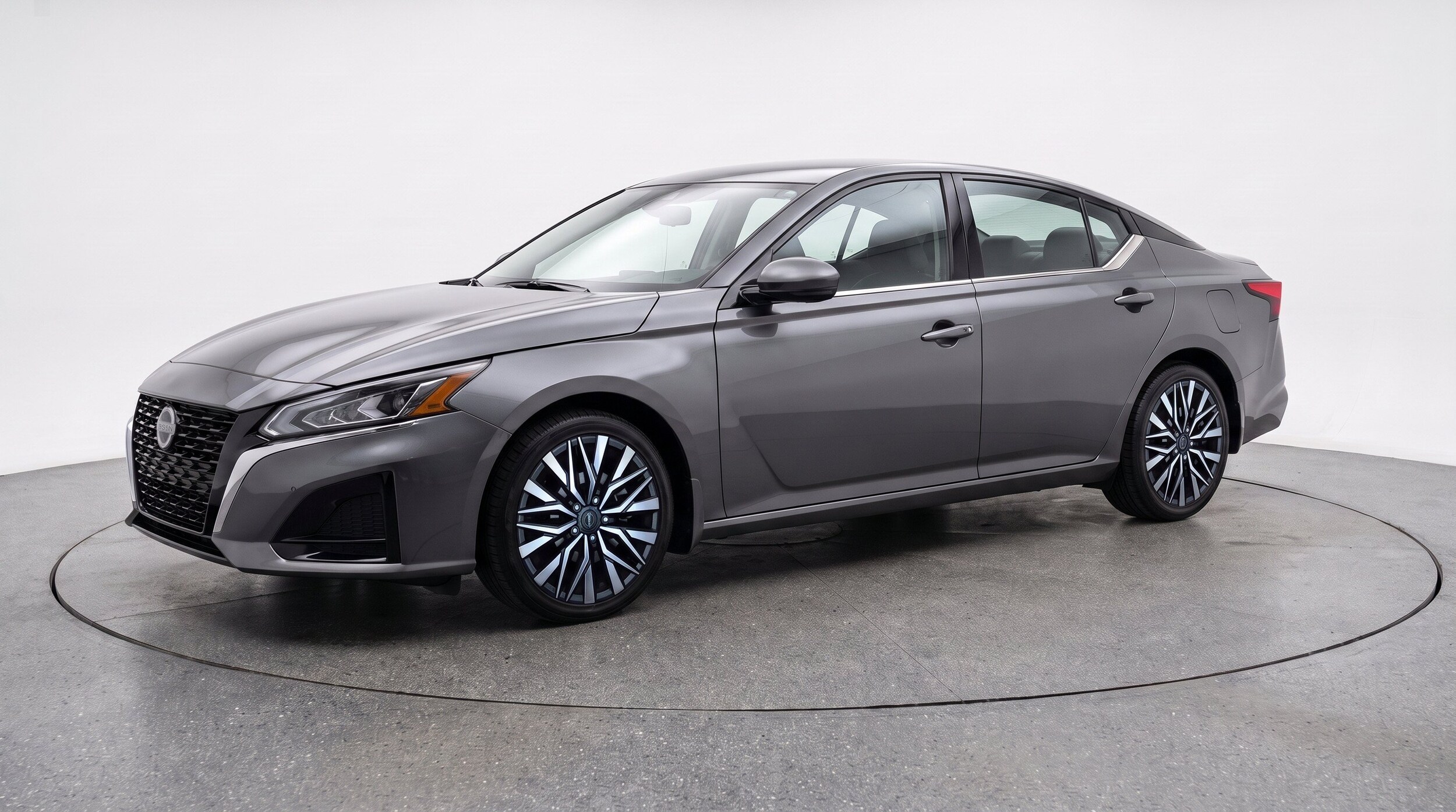 Thumbnail: 2025 Nissan Altima - 3