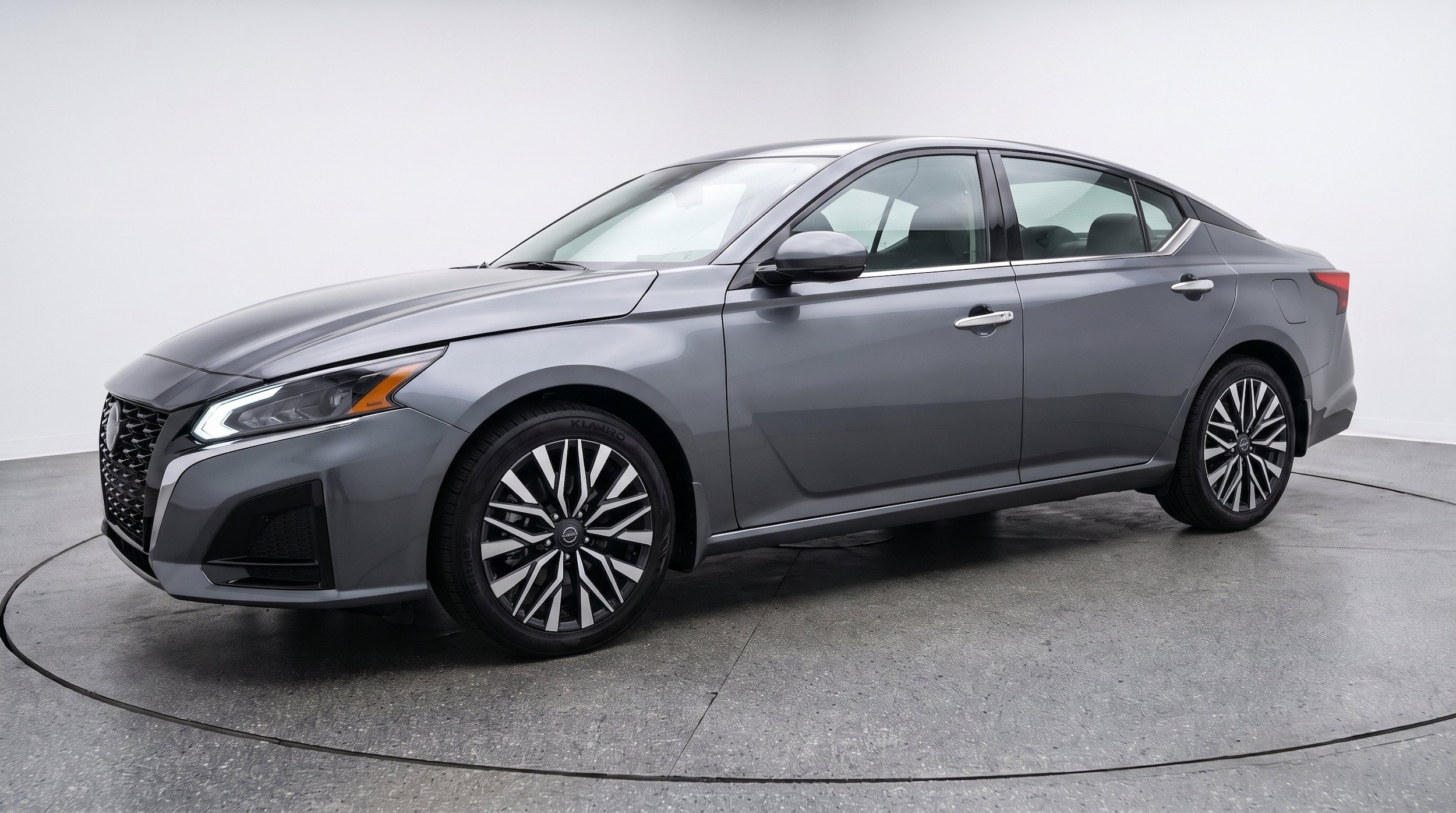 Thumbnail: 2025 Nissan Altima - 3