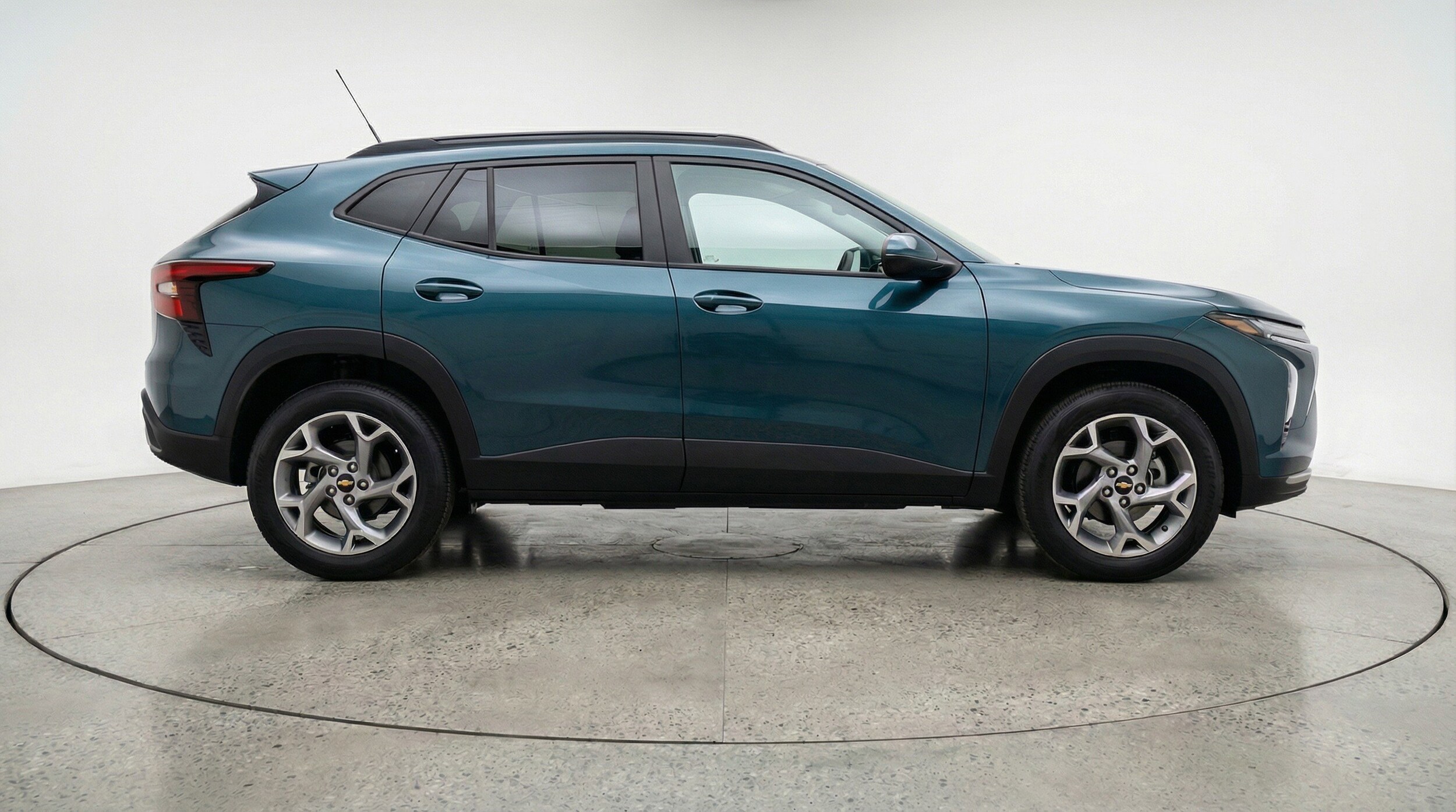 Thumbnail: 2025 Chevrolet Trax - 11