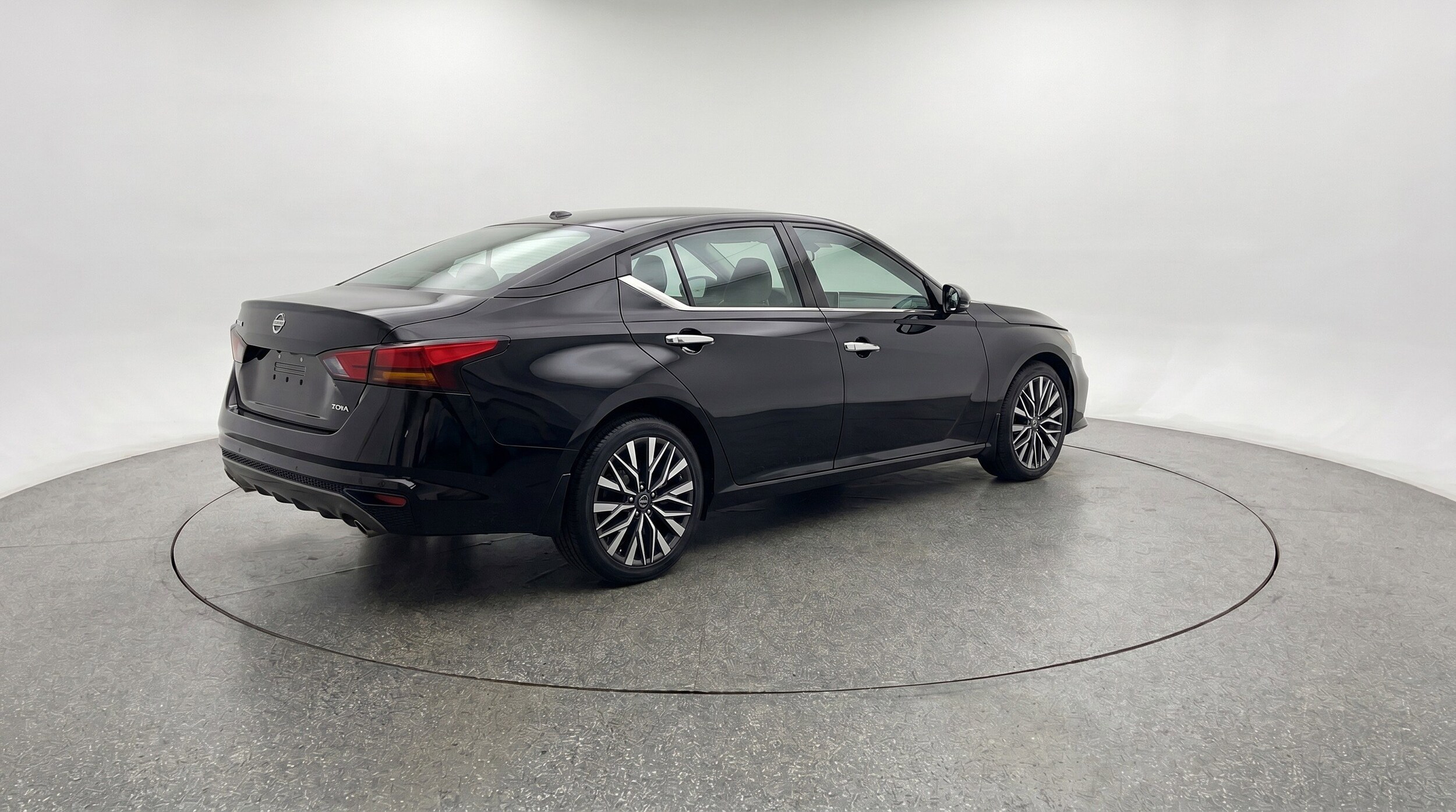 Thumbnail: 2025 Nissan Altima - 9