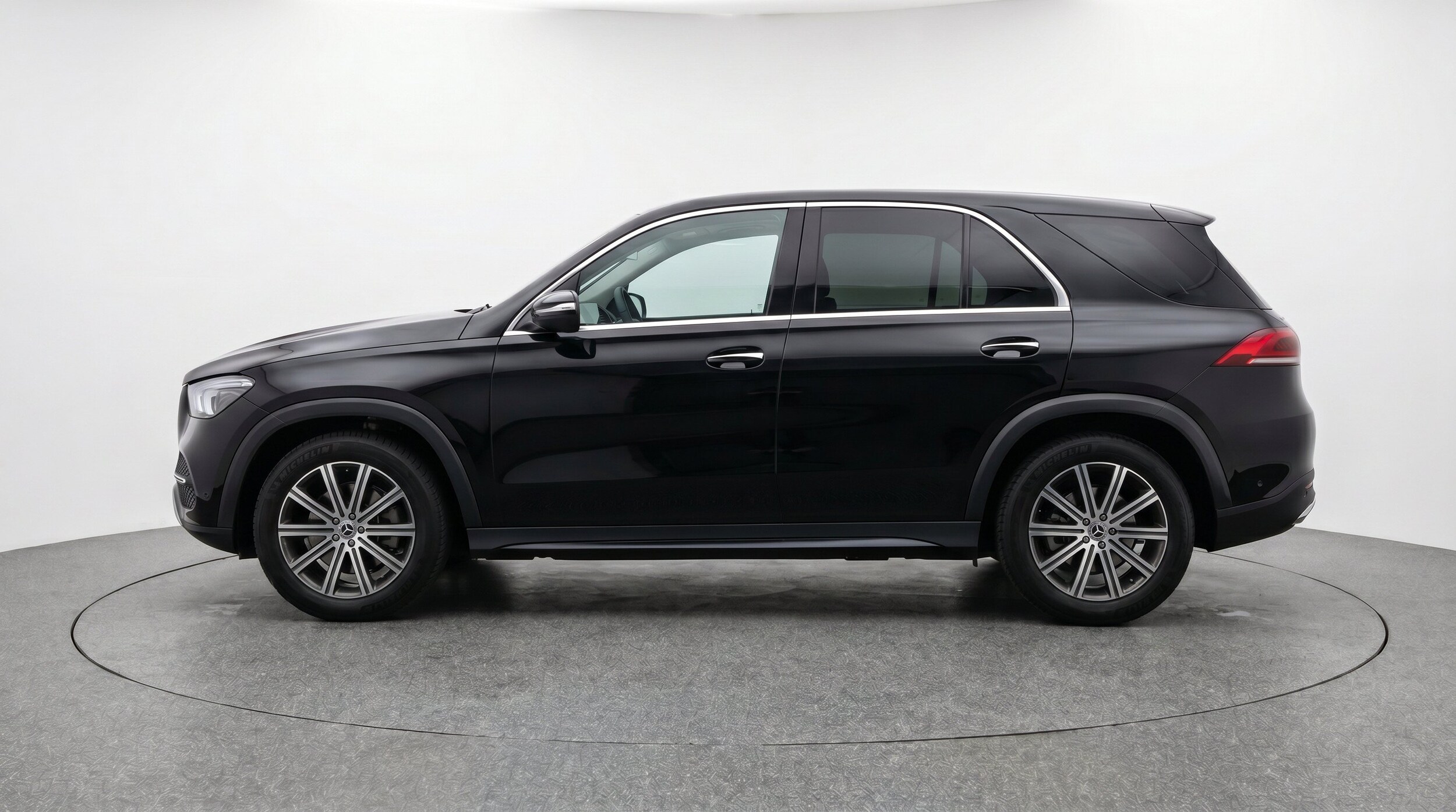 Thumbnail: 2026 Mercedes-Benz GLE - 5