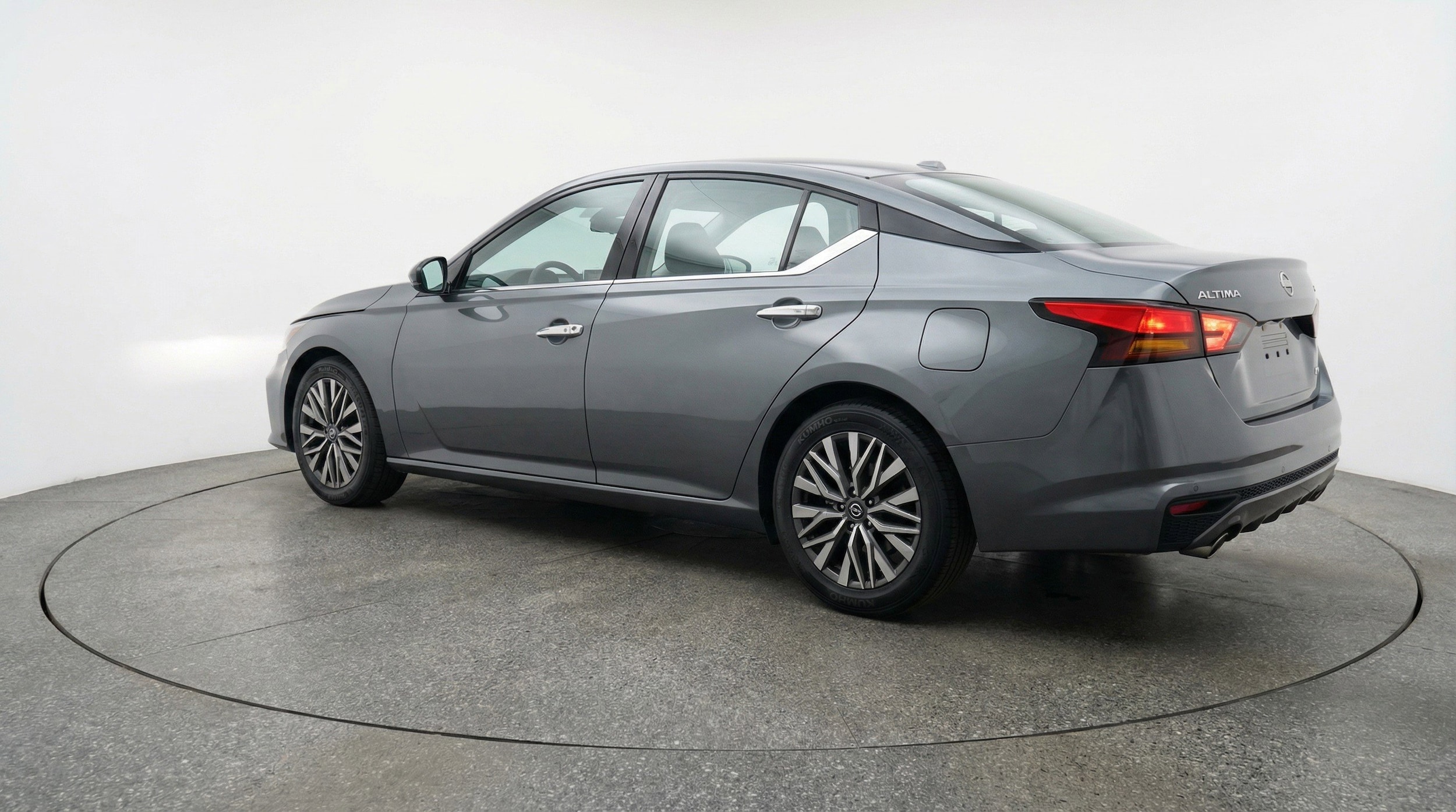 Thumbnail: 2025 Nissan Altima - 6