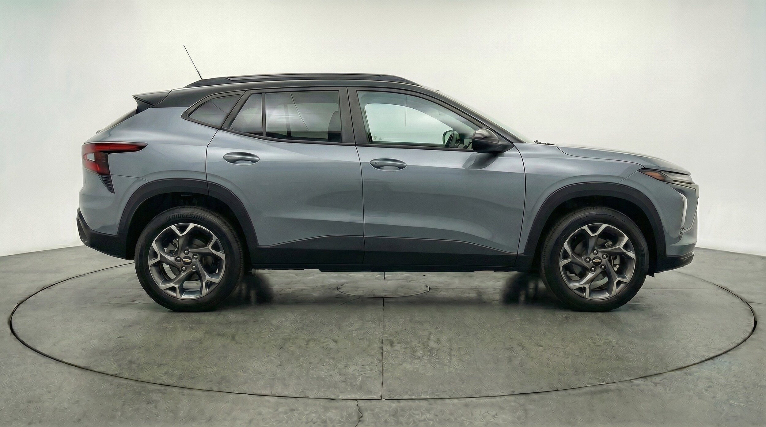 Thumbnail: 2025 Chevrolet Trax - 11