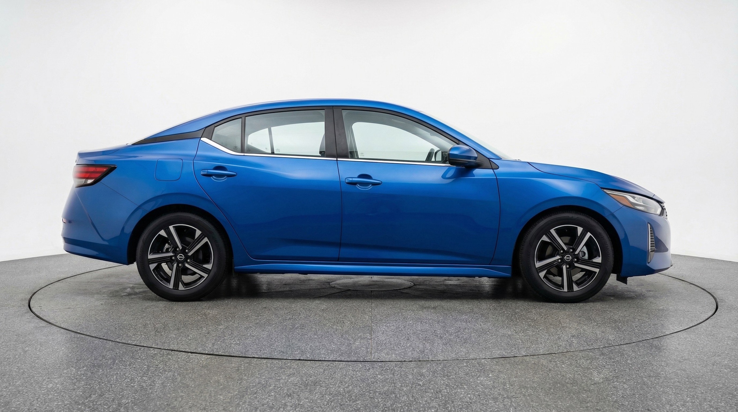 Thumbnail: 2025 Nissan Sentra - 11