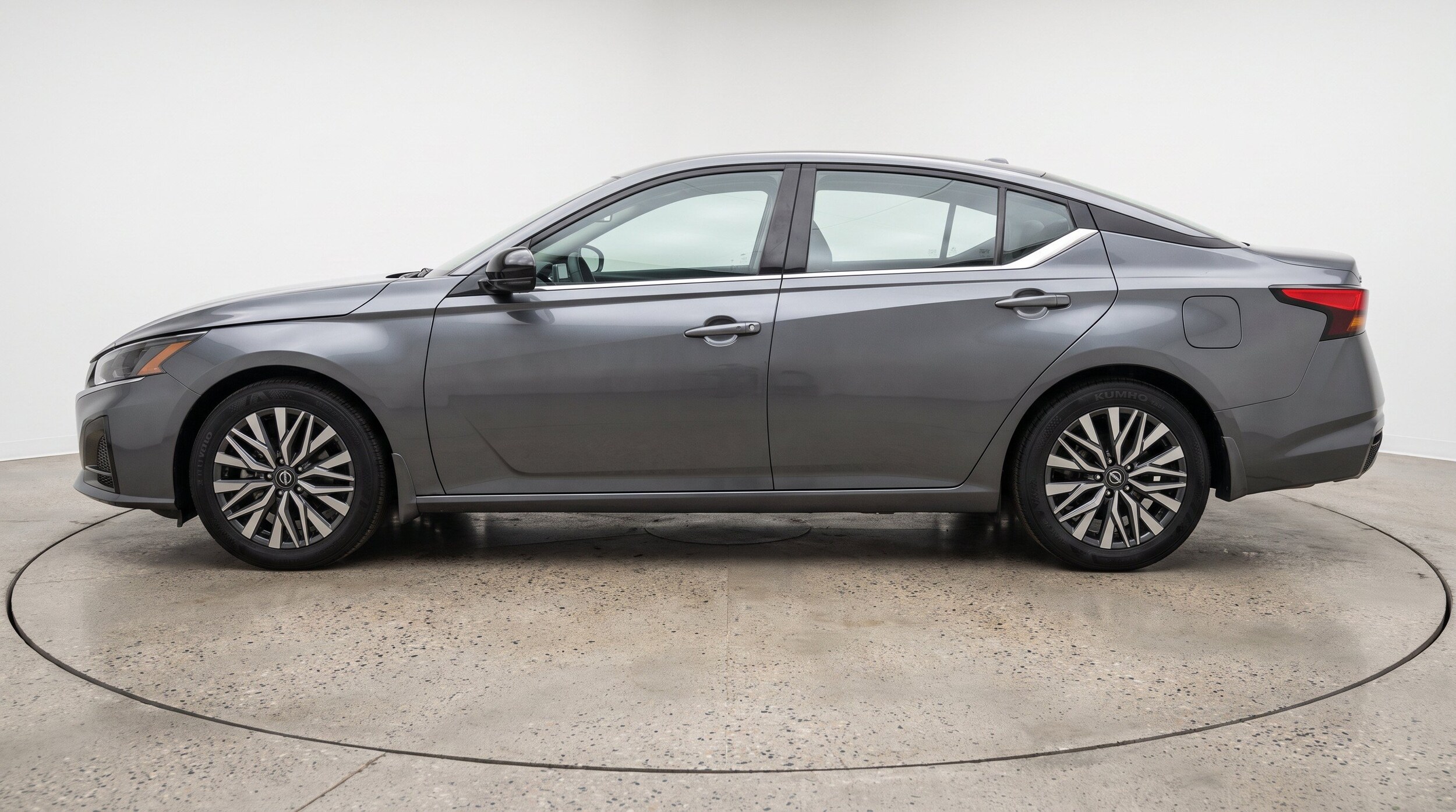 Thumbnail: 2025 Nissan Altima - 5