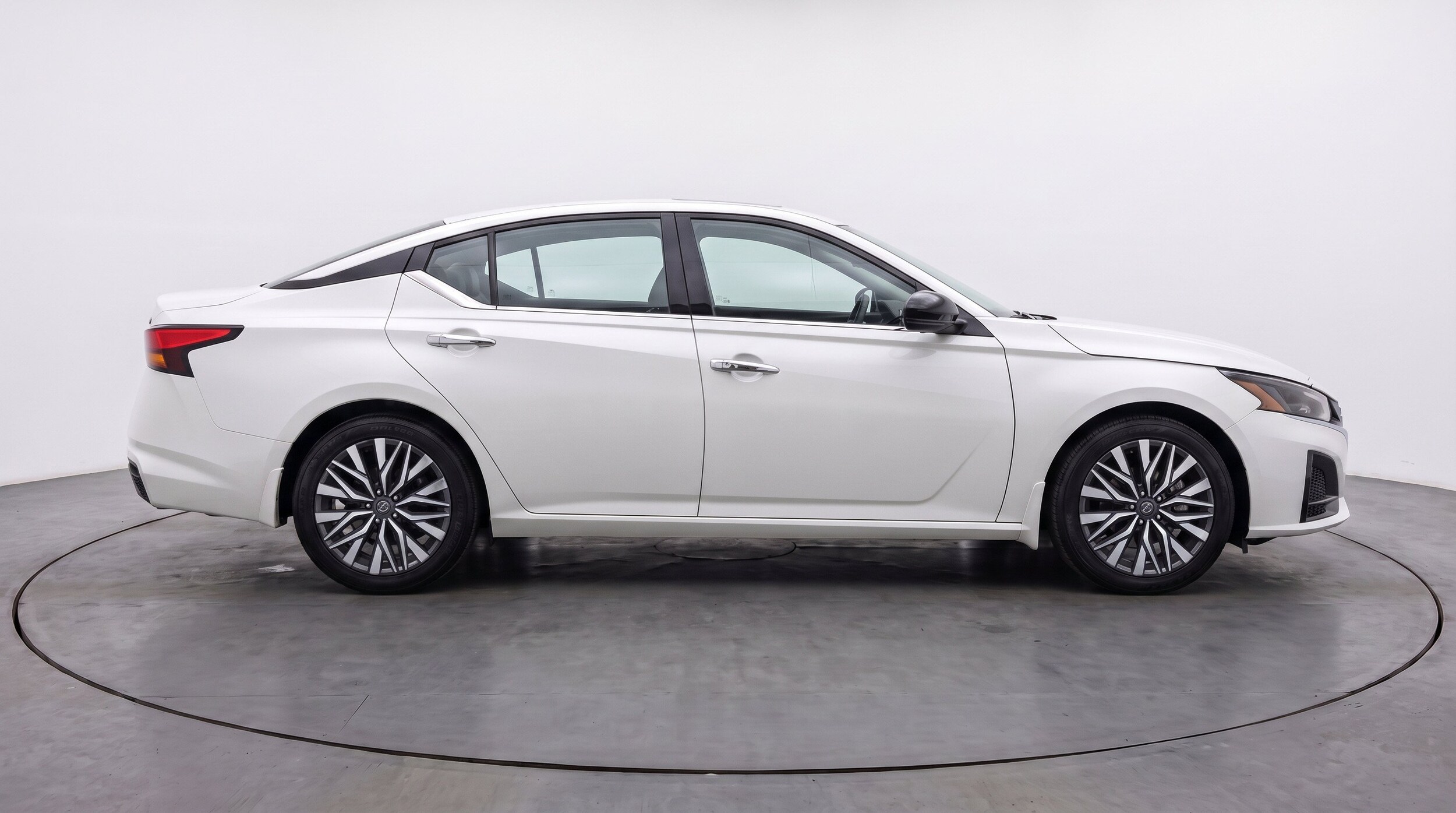 Thumbnail: 2025 Nissan Altima - 11