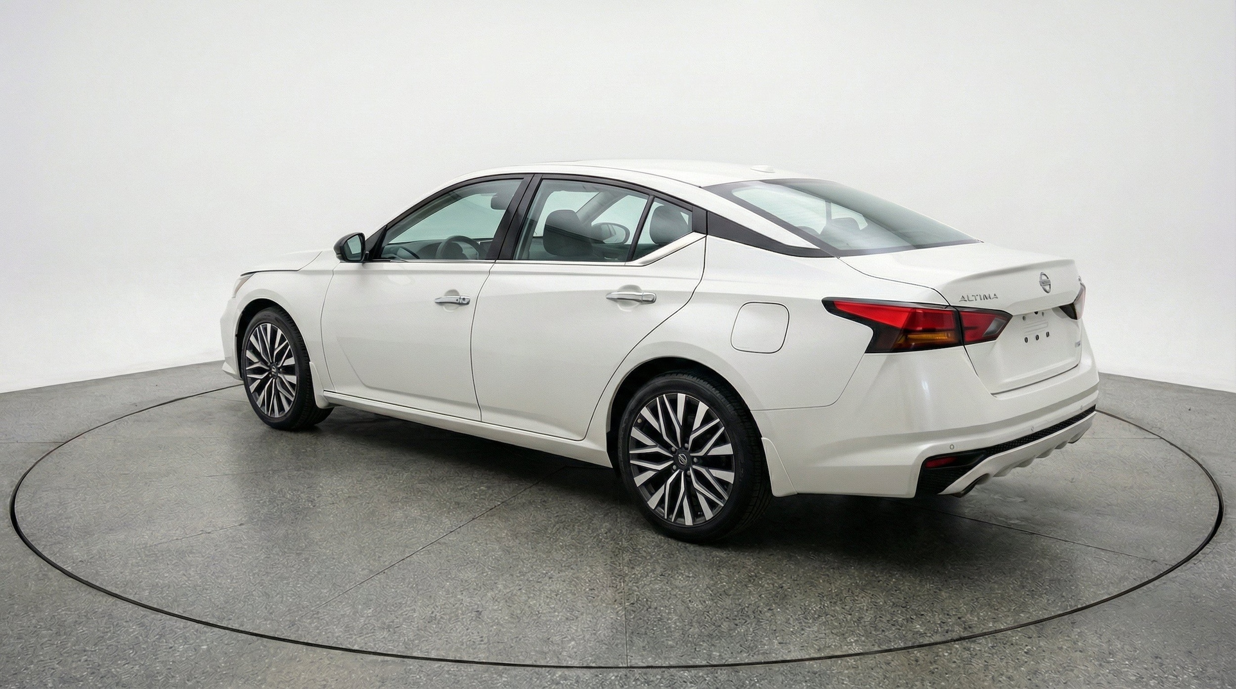 Thumbnail: 2025 Nissan Altima - 6