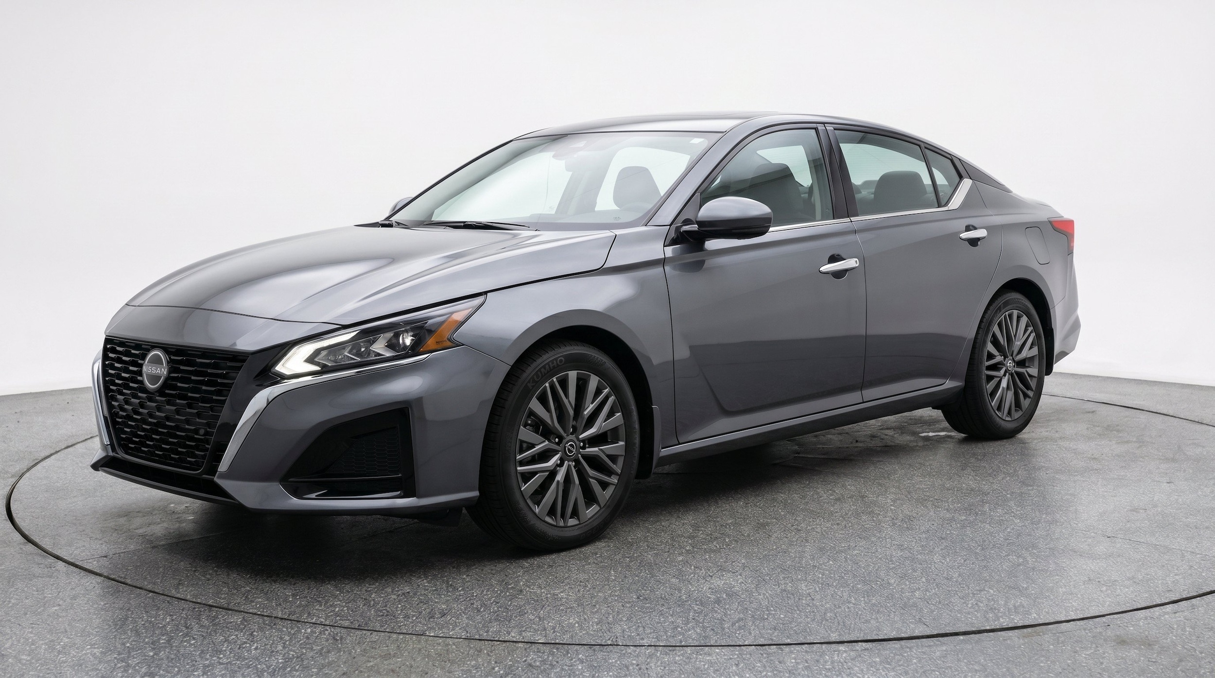 Thumbnail: 2025 Nissan Altima - 3