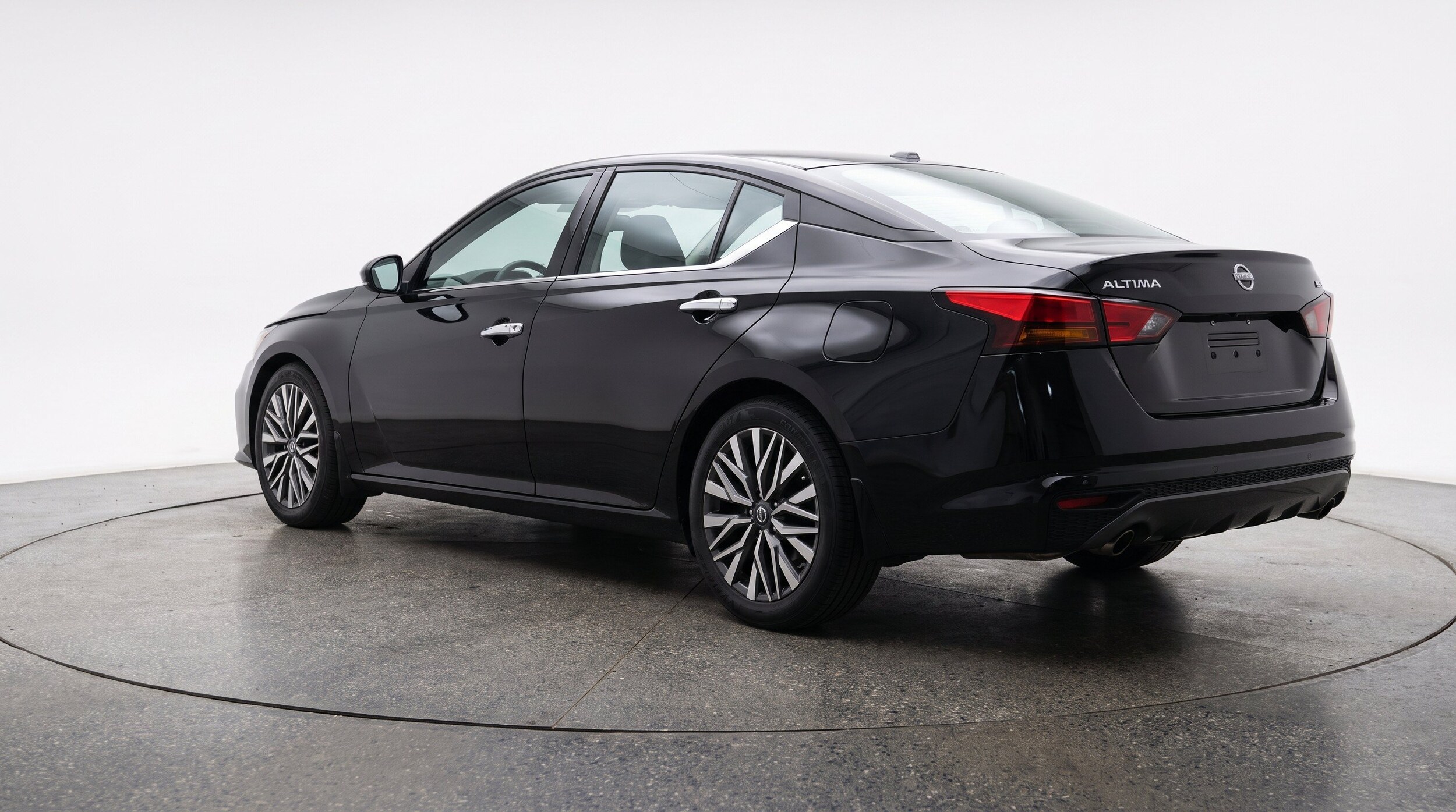 Thumbnail: 2025 Nissan Altima - 6