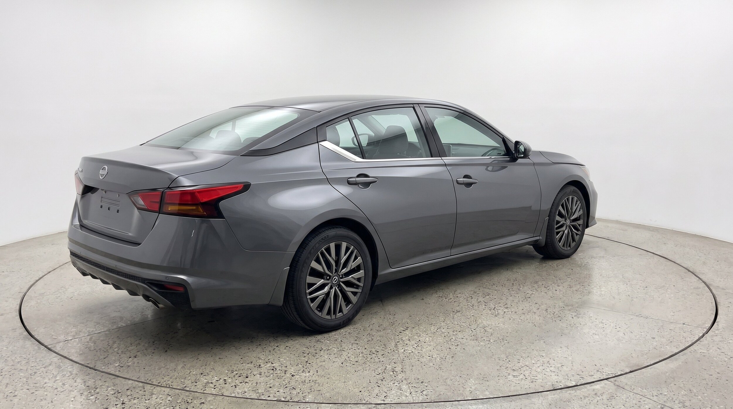 Thumbnail: 2025 Nissan Altima - 9