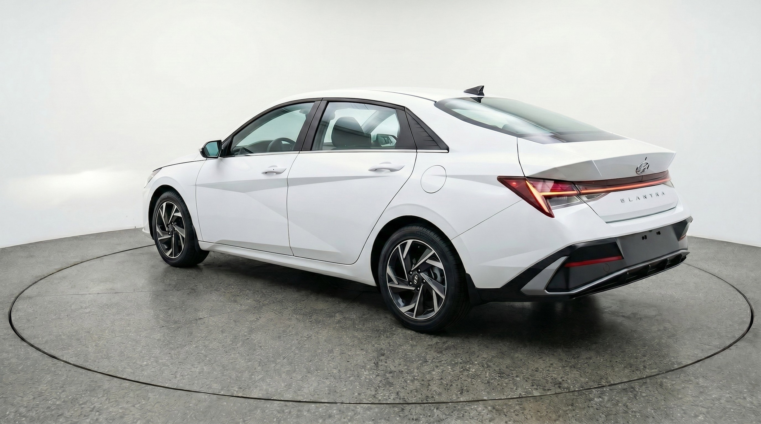 Thumbnail: 2025 Hyundai Elantra - 6