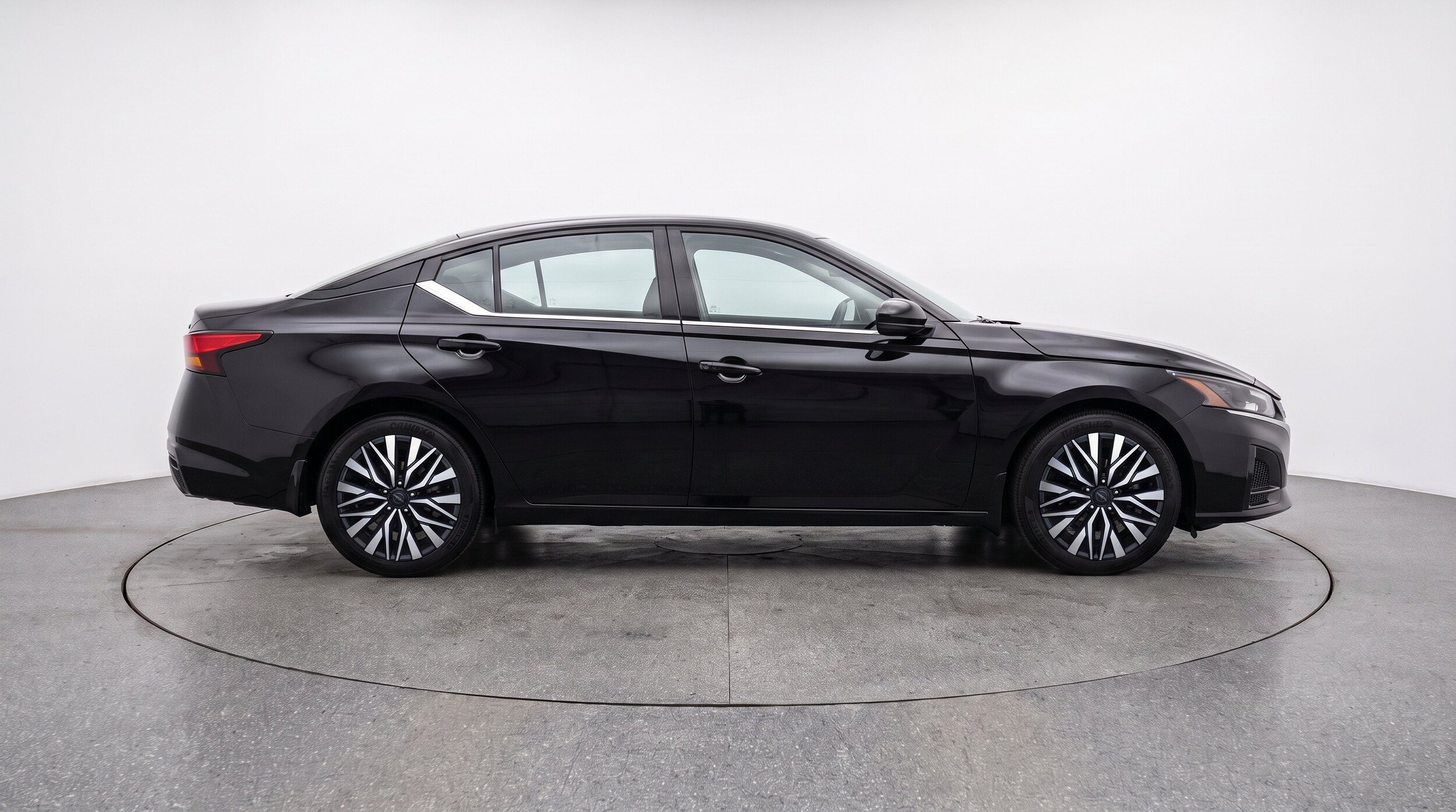 Thumbnail: 2025 Nissan Altima - 11