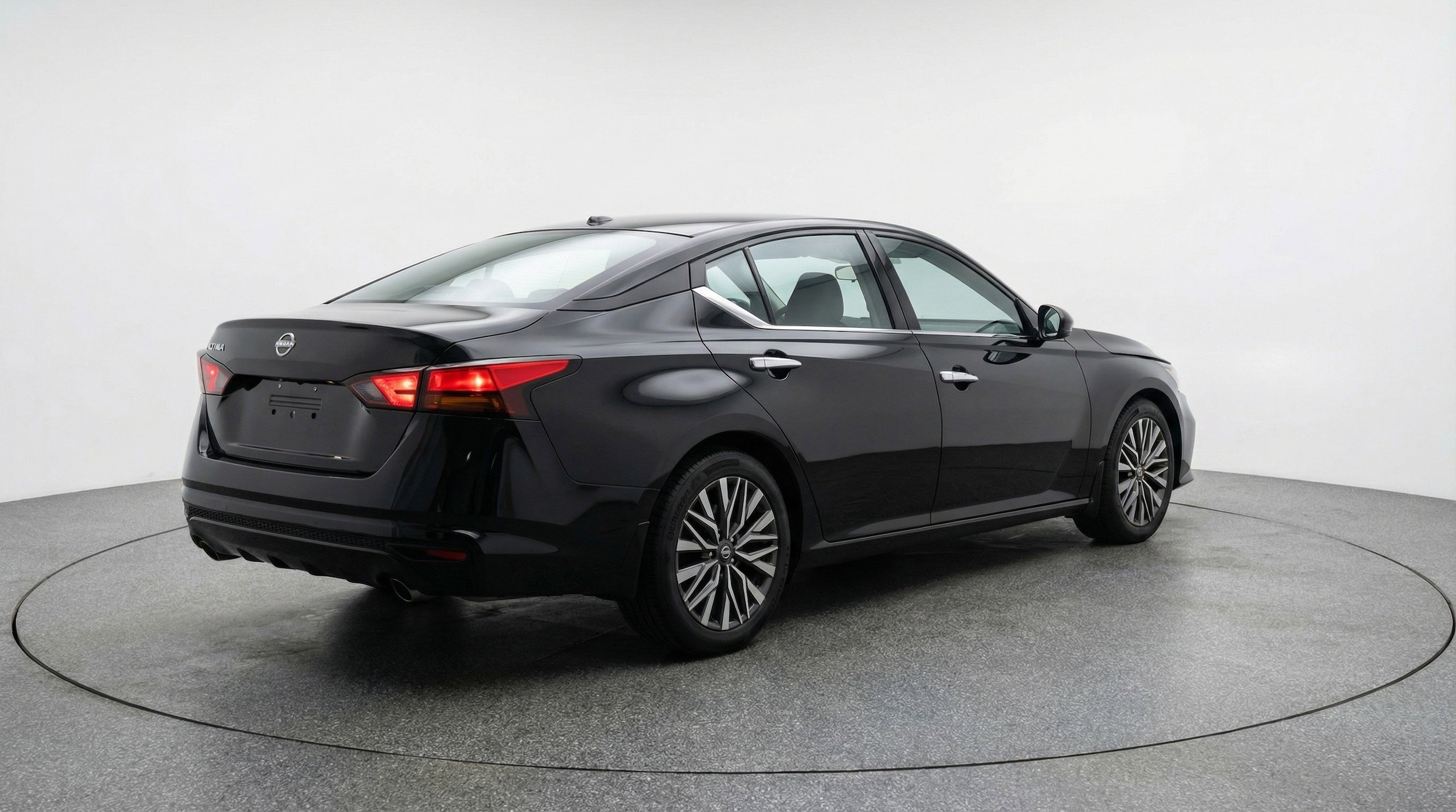 Thumbnail: 2025 Nissan Altima - 9