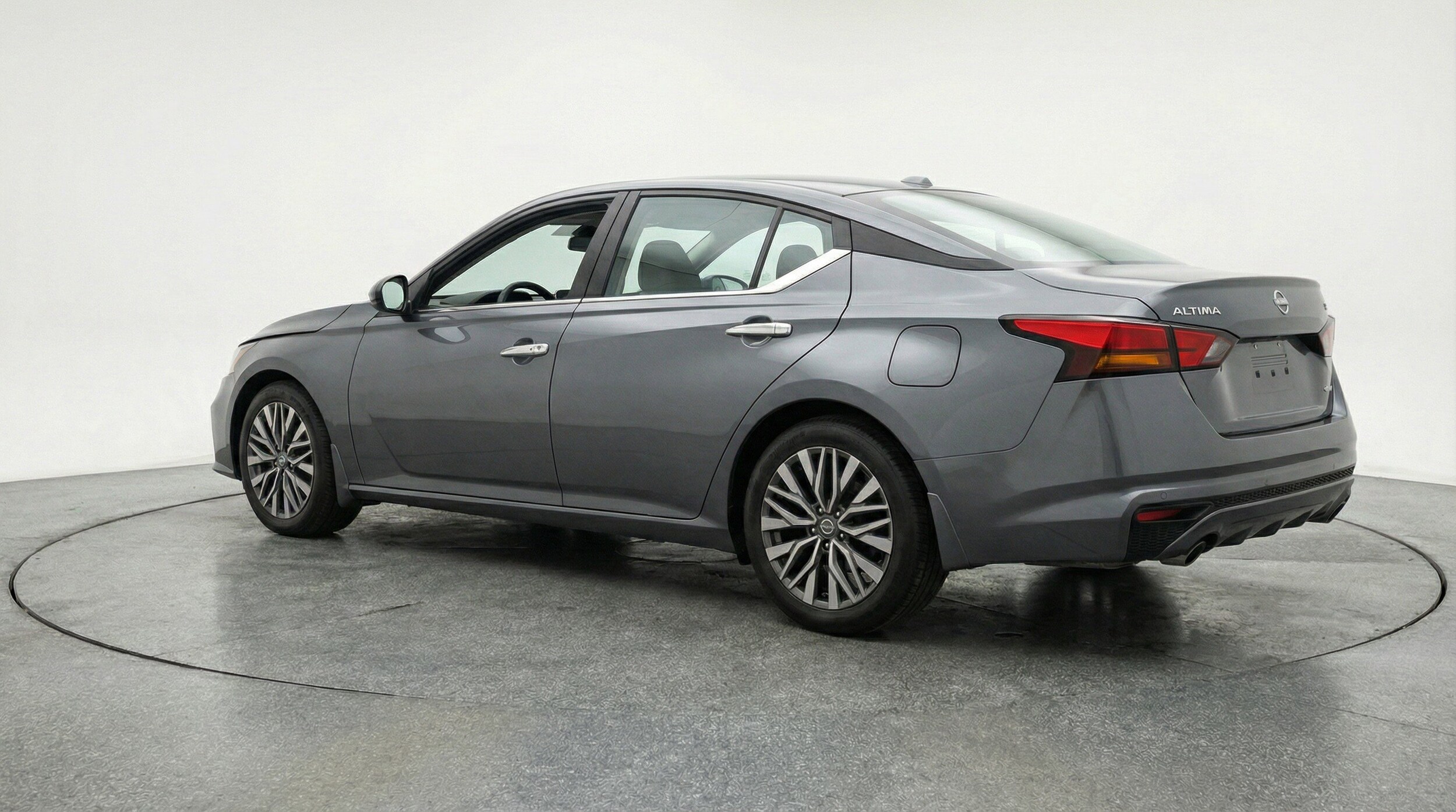 Thumbnail: 2025 Nissan Altima - 6