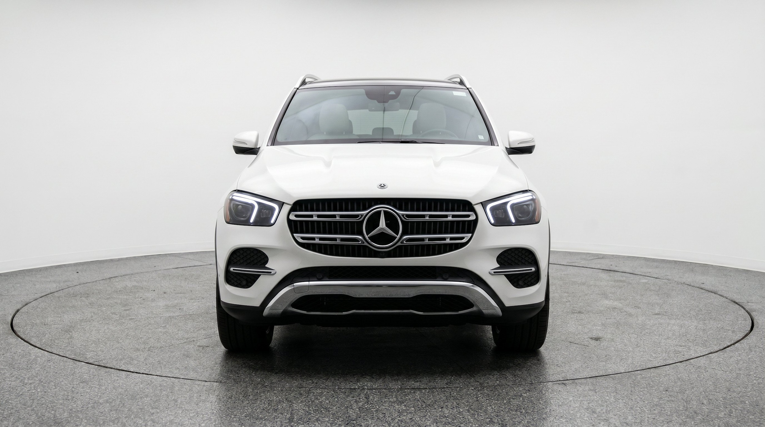 Thumbnail: 2026 Mercedes-Benz GLE - 2