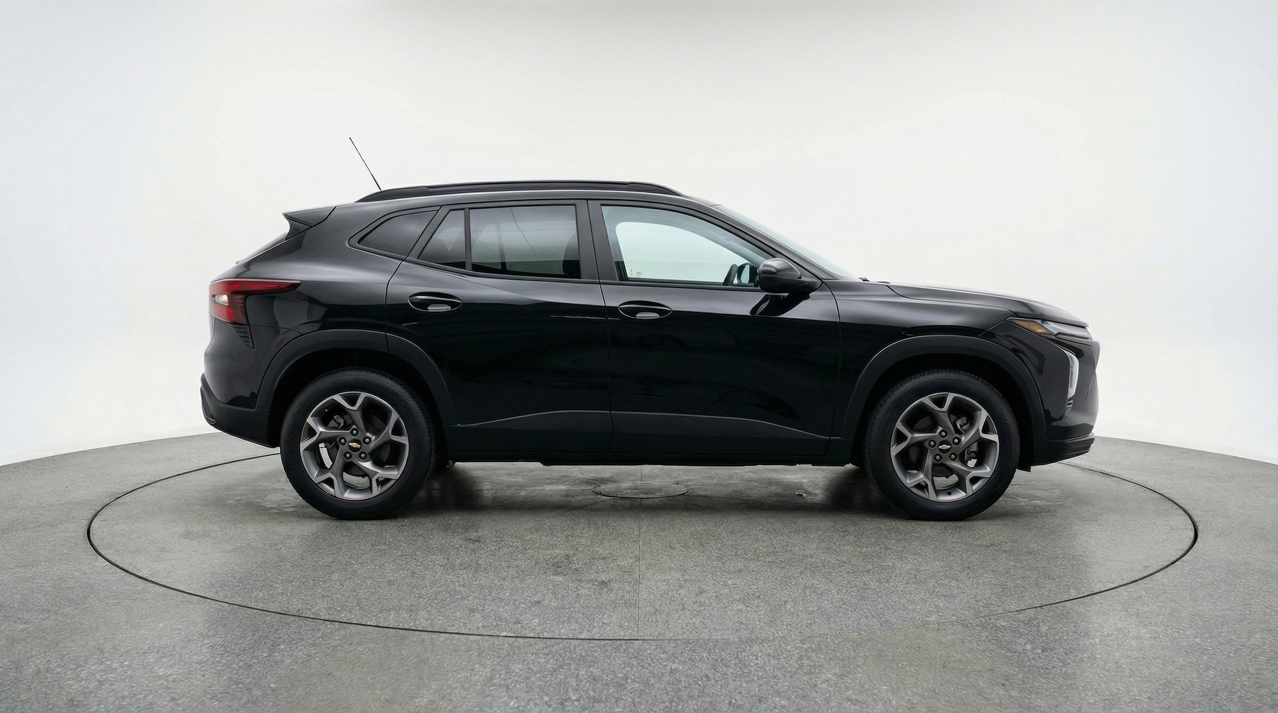 Thumbnail: 2025 Chevrolet Trax - 11