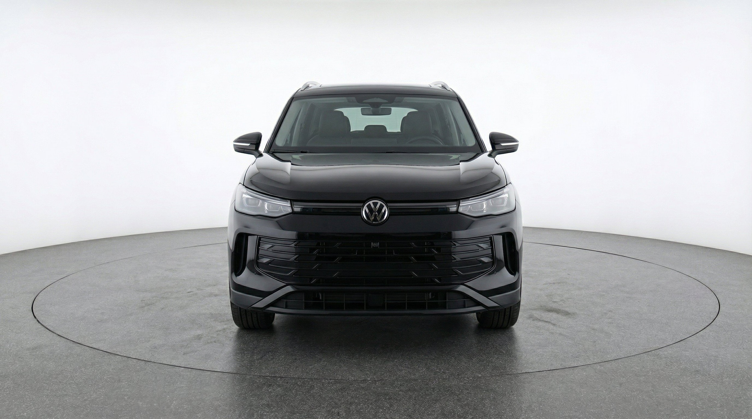 Thumbnail: 2026 Volkswagen Tiguan - 2