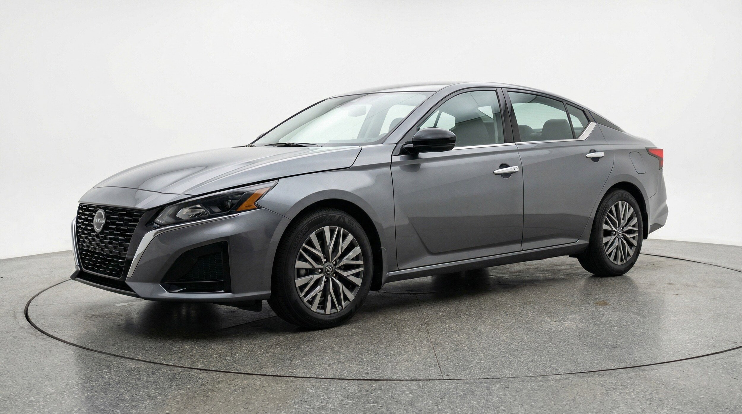 Thumbnail: 2025 Nissan Altima - 3