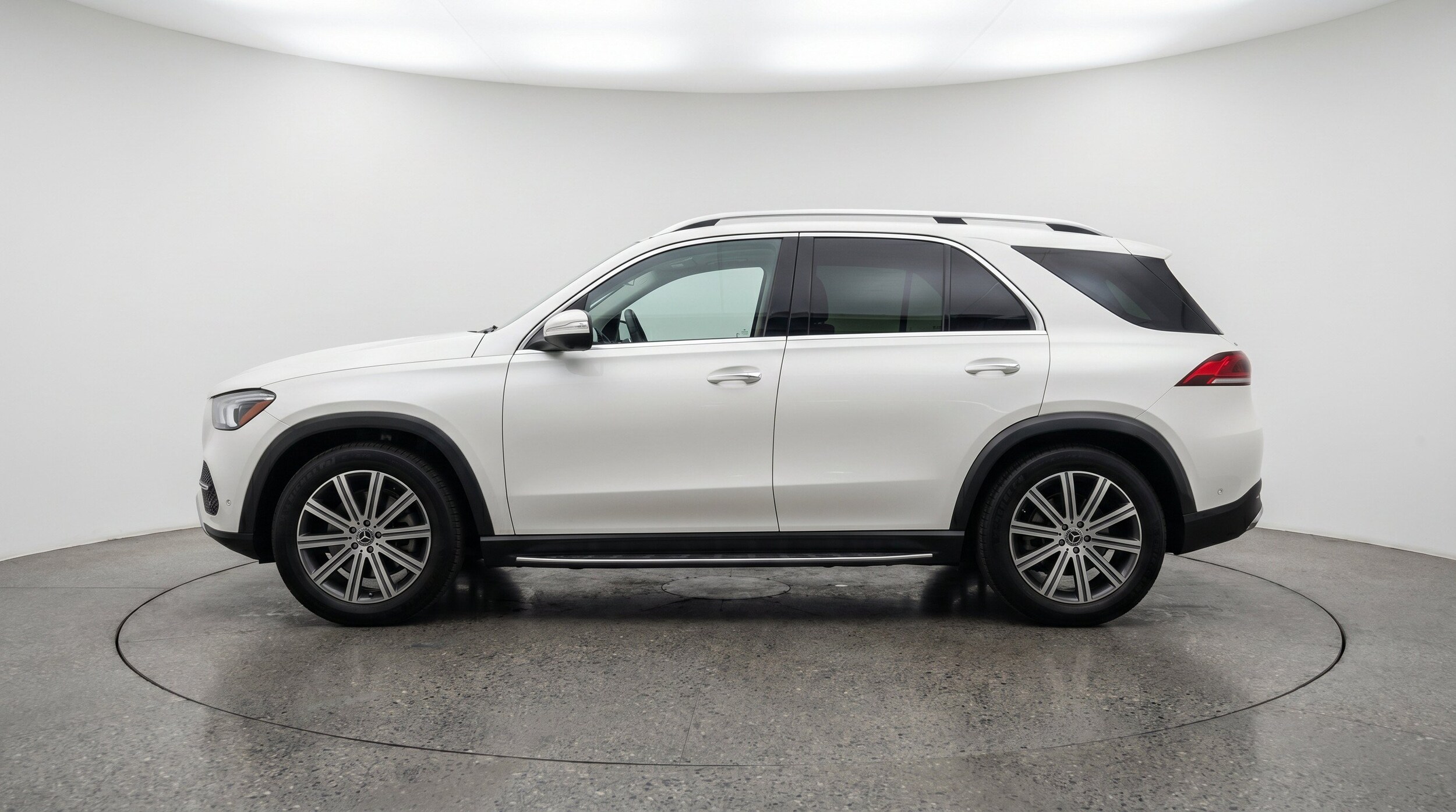 Thumbnail: 2026 Mercedes-Benz GLE - 5