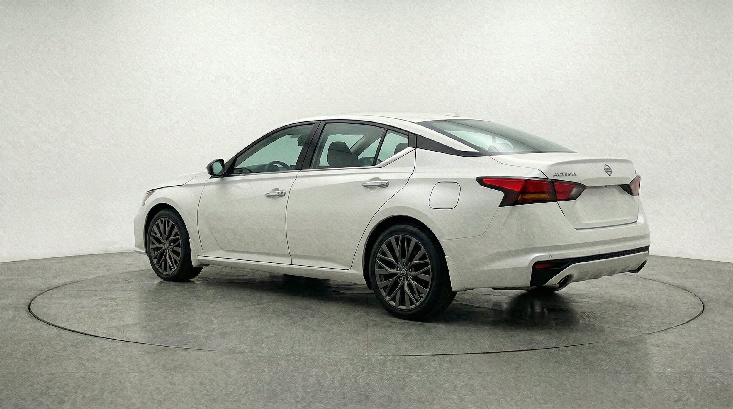 Thumbnail: 2025 Nissan Altima - 6